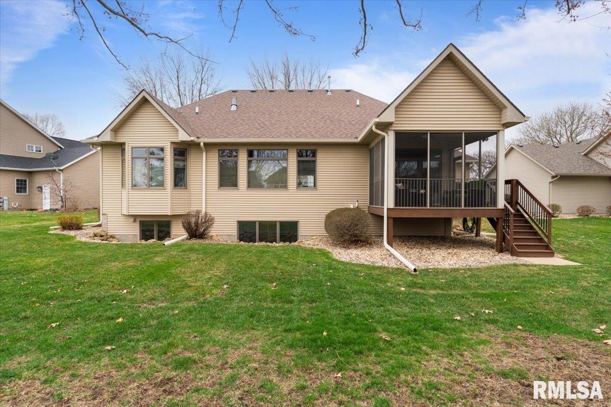 4954 Brookview Court, Bettendorf, Iowa image 11