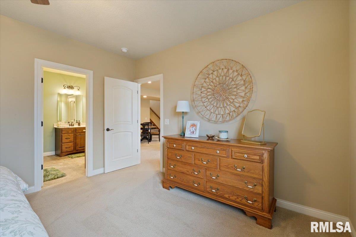 4954 Brookview Court, Bettendorf, Iowa image 50
