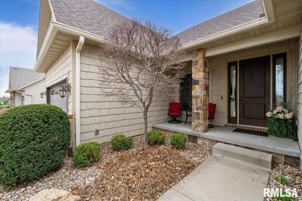 4954 Brookview Court, Bettendorf, Iowa image 7