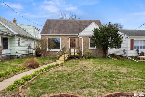 Homes For Sale - 2306 Laura Avenue<br/> Peoria County, West Peoria, IL 61604