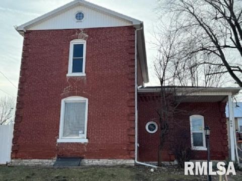 Homes For Sale - 908 Spruce Street<br/> Adams County, Quincy, IL 62301