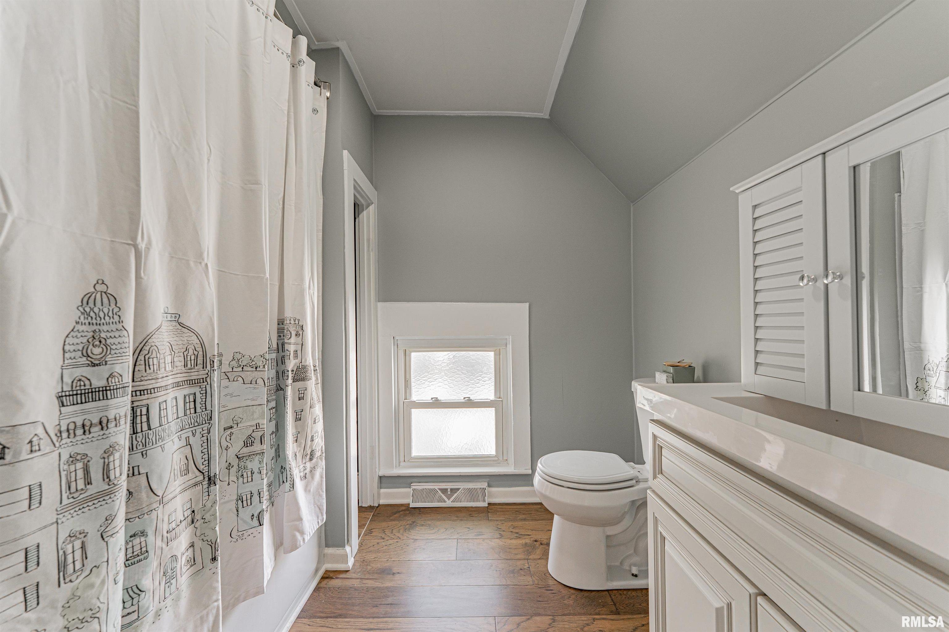 203 Oglesby Avenue, Lincoln, Illinois image 23