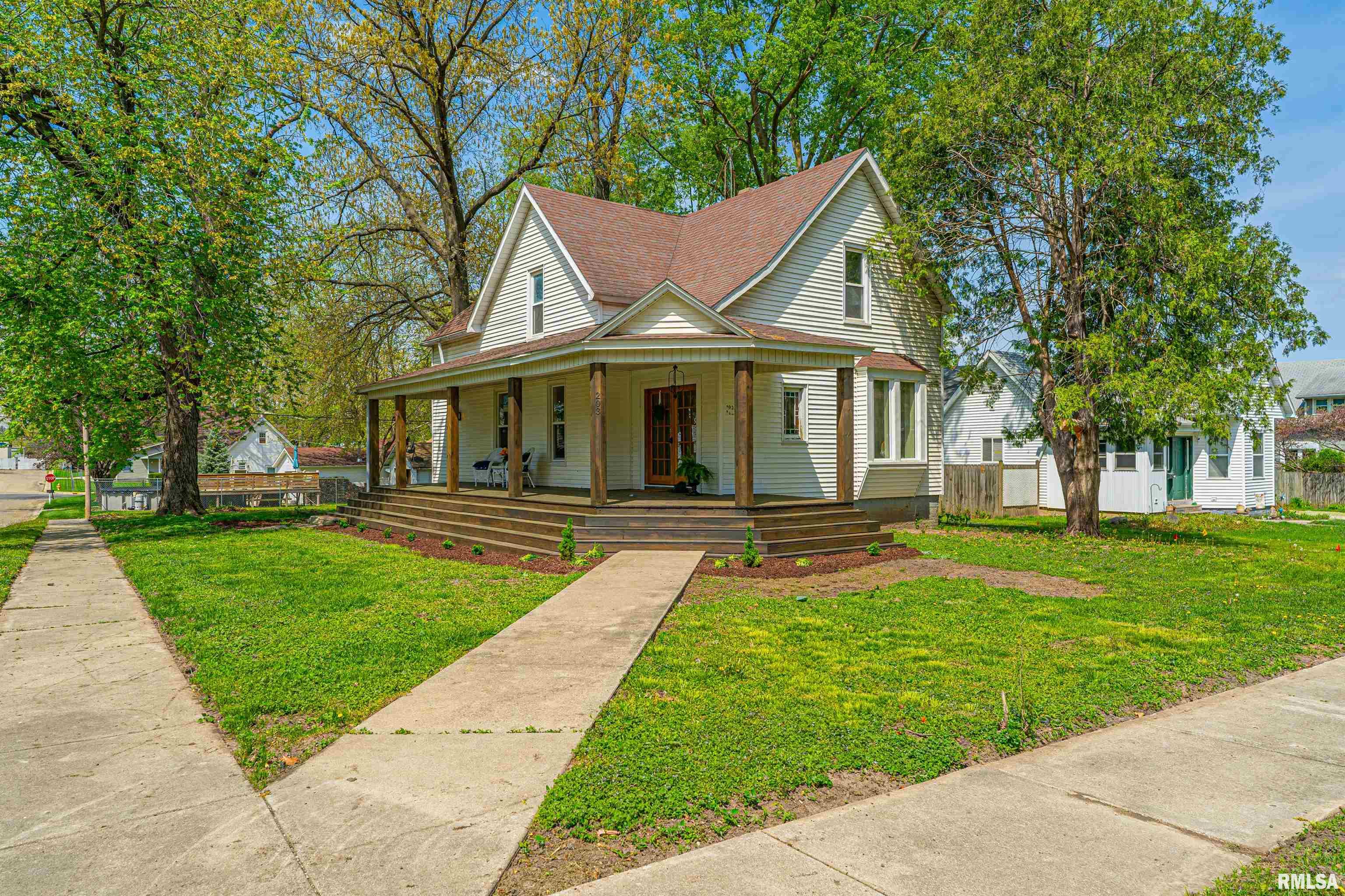 203 Oglesby Avenue