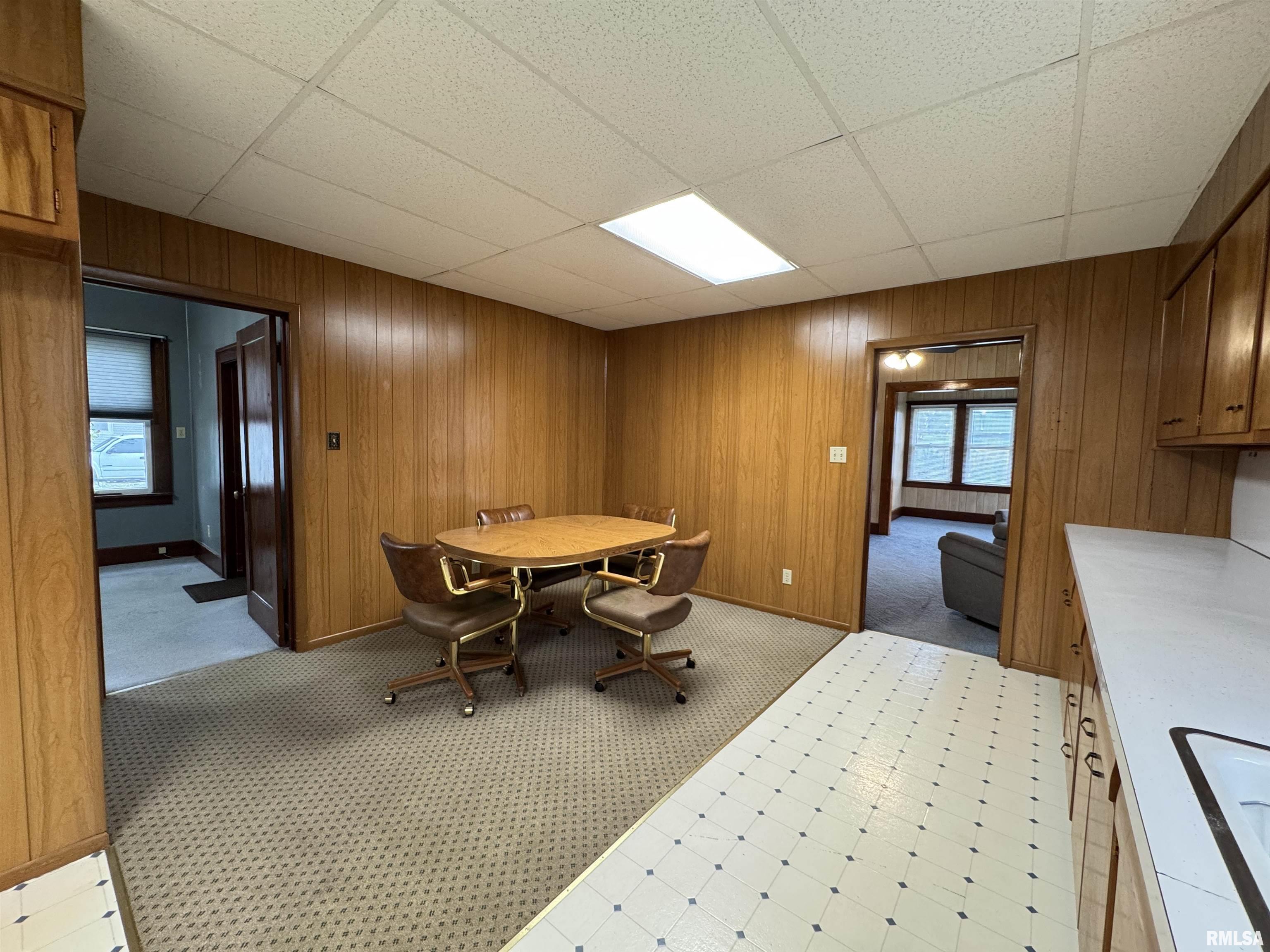 307 W Lafayette Street, Avon, Illinois image 21