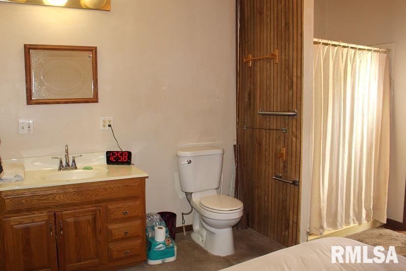 802 E 2nd Street, Kewanee, Illinois image 32