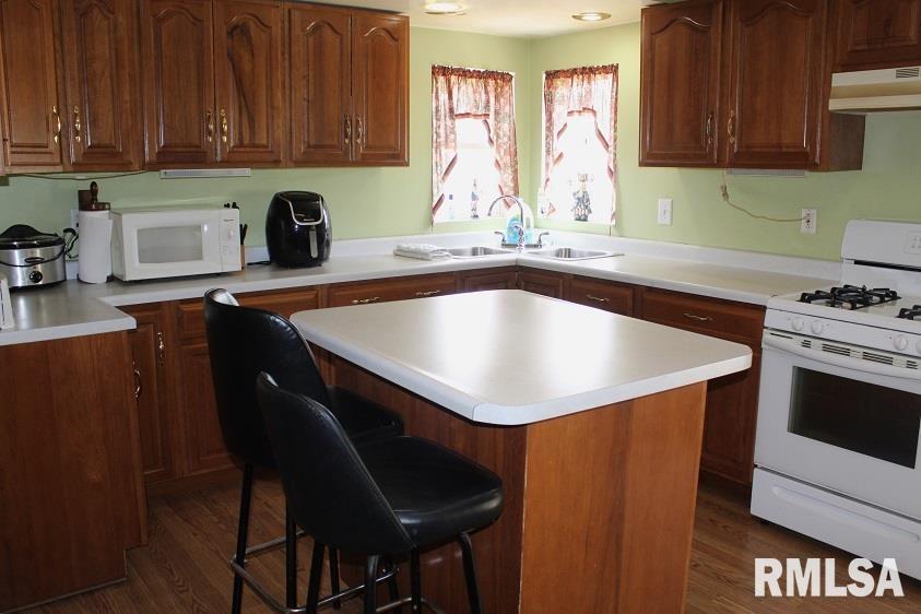 802 E 2nd Street, Kewanee, Illinois image 18