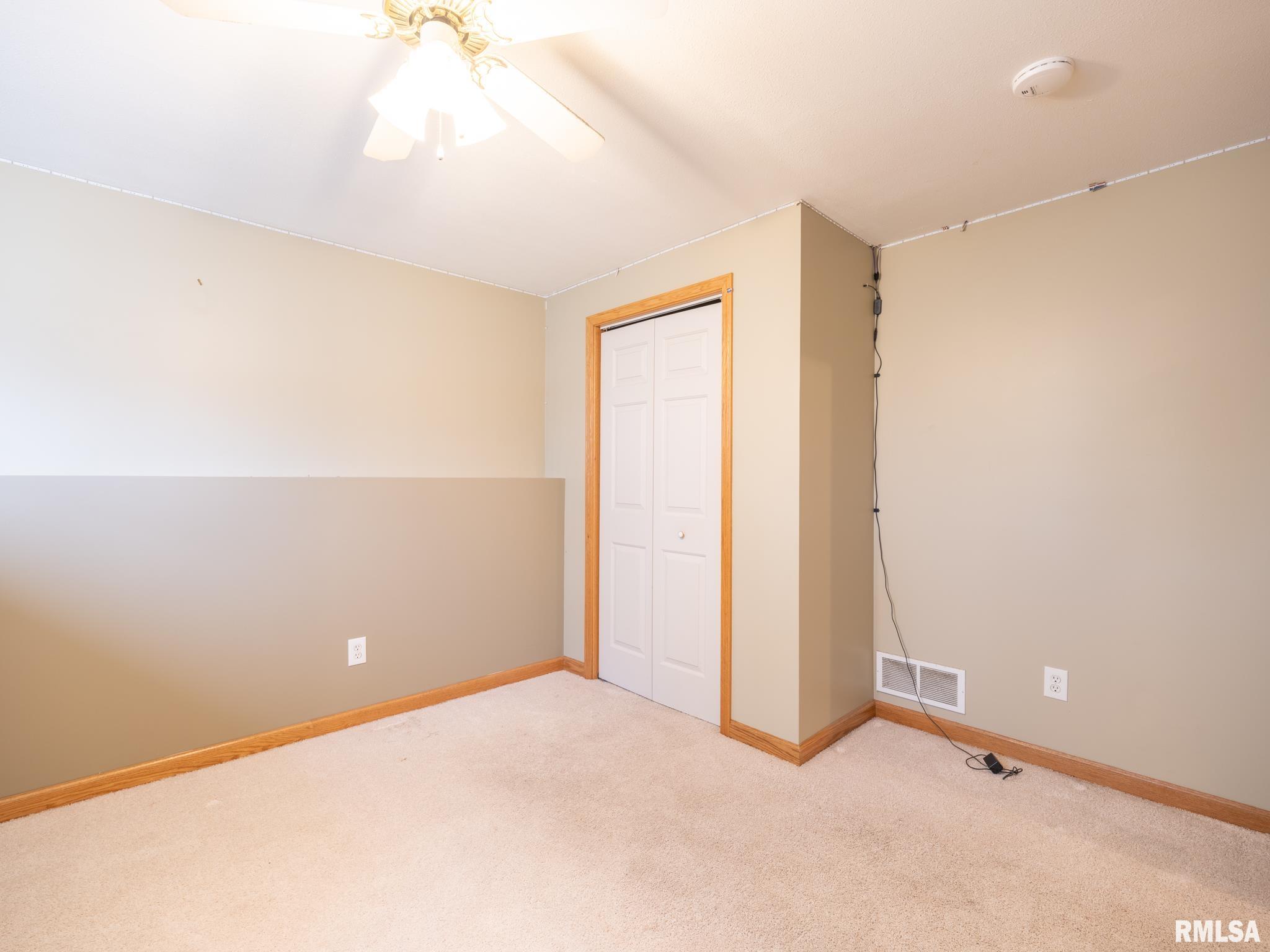 213 Marvin Court, Germantown Hills, Illinois image 39