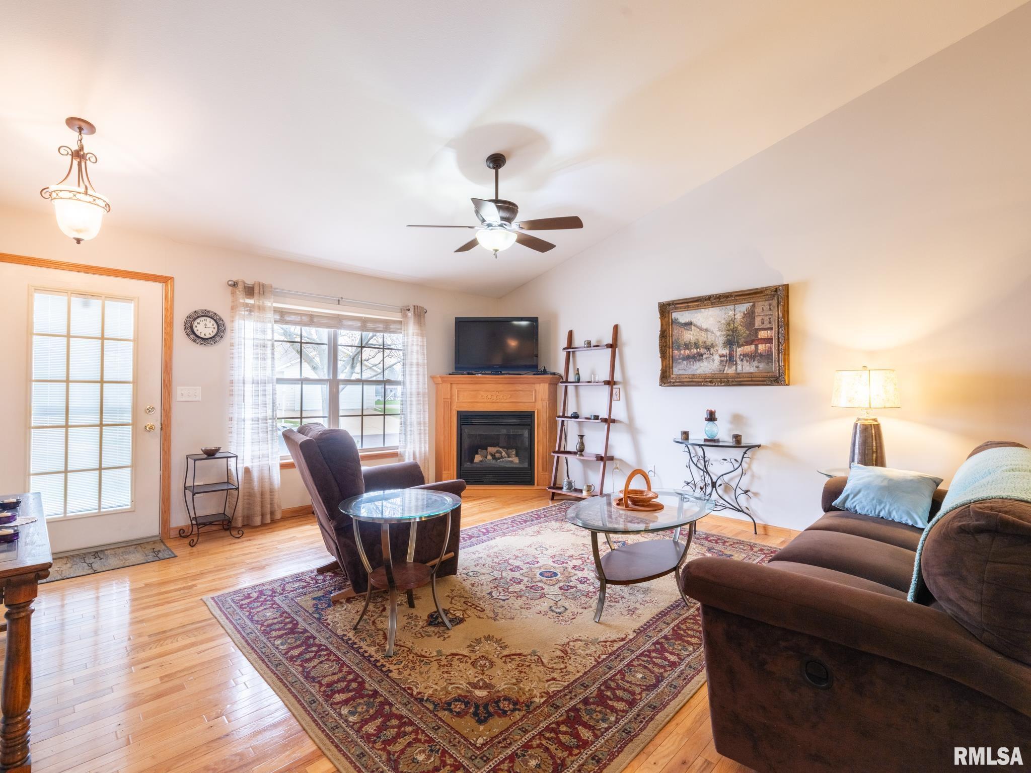 213 Marvin Court, Germantown Hills, Illinois image 7