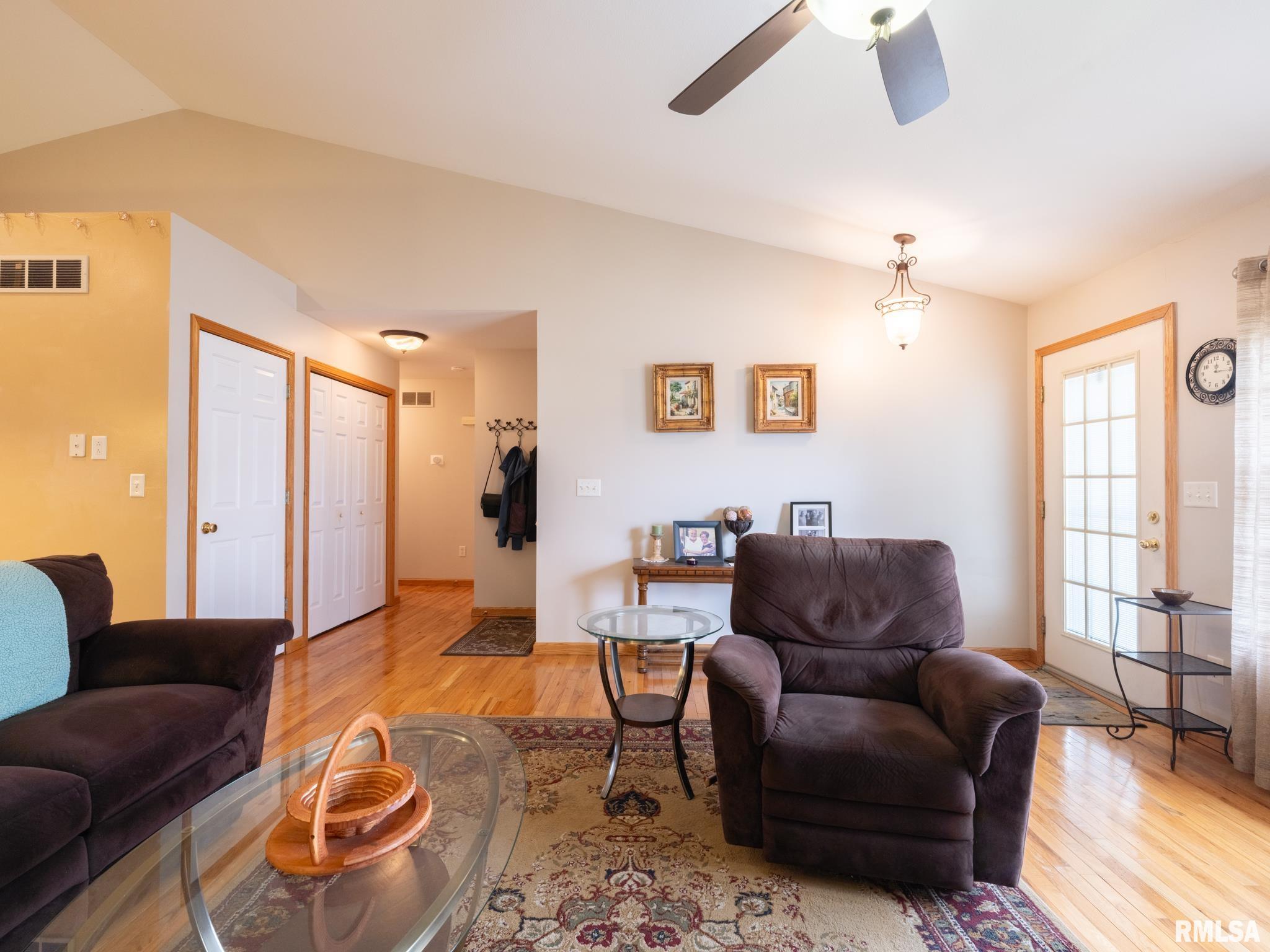 213 Marvin Court, Germantown Hills, Illinois image 13