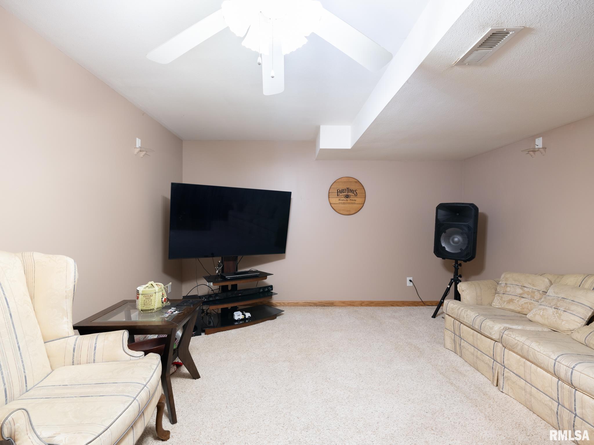 213 Marvin Court, Germantown Hills, Illinois image 36