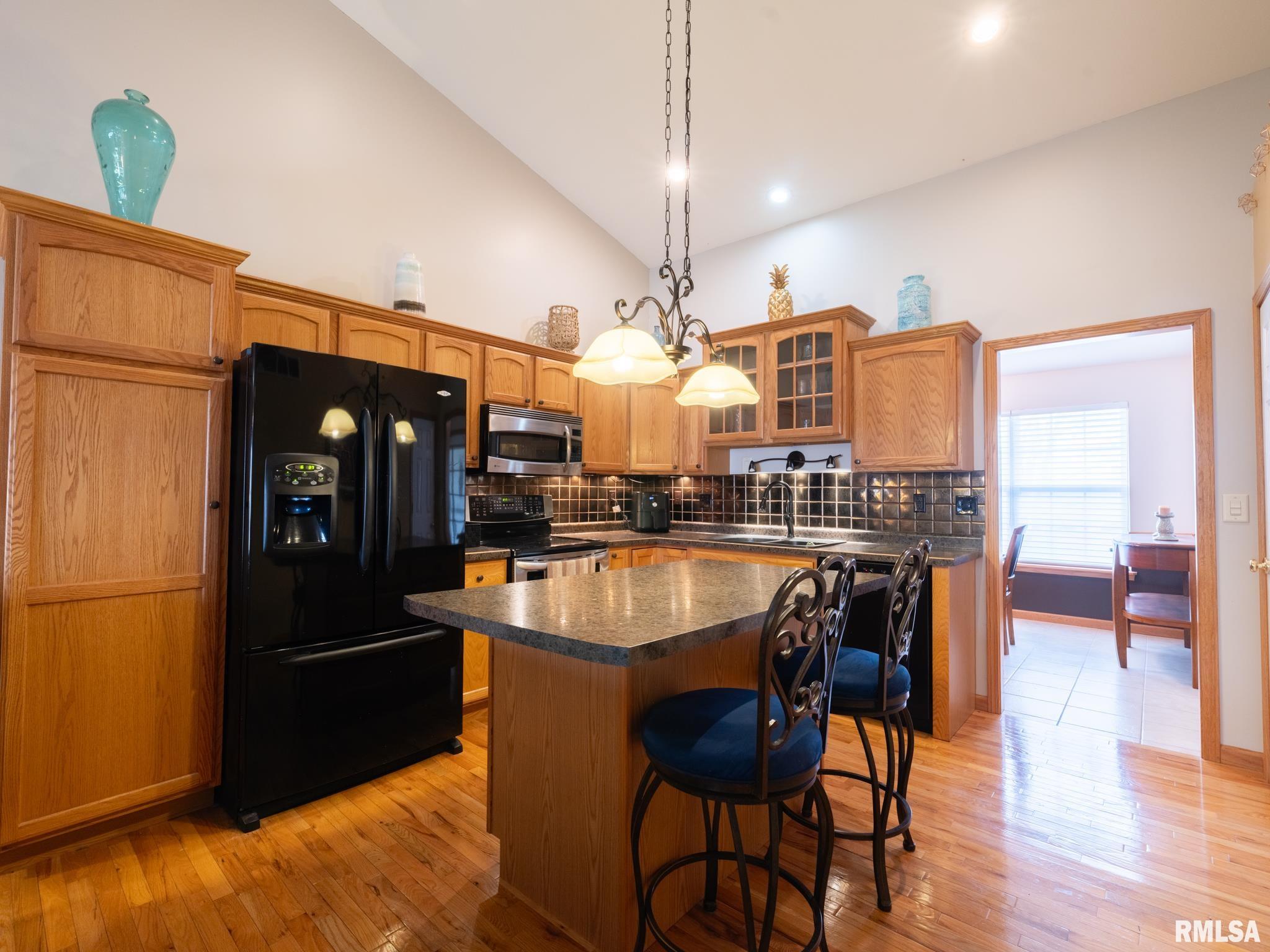 213 Marvin Court, Germantown Hills, Illinois image 14