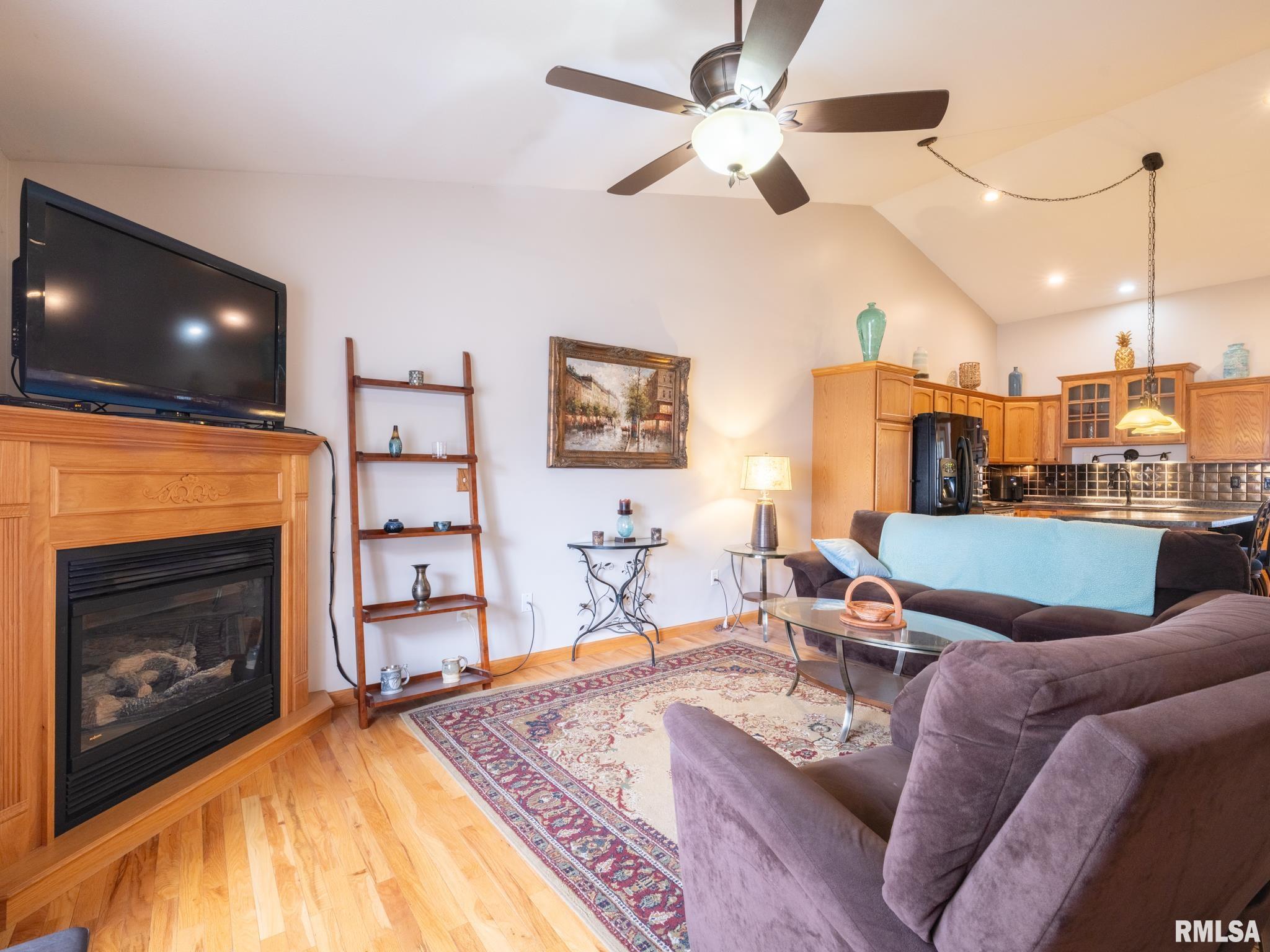 213 Marvin Court, Germantown Hills, Illinois image 8