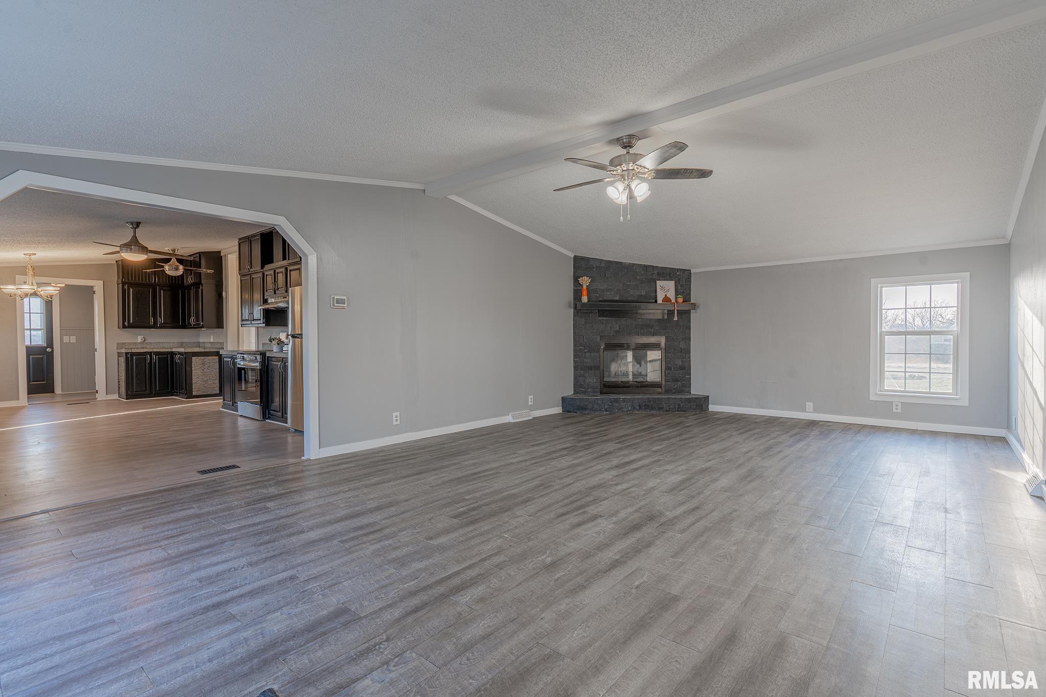 1987 Charleston Road, Salem, Illinois image 17