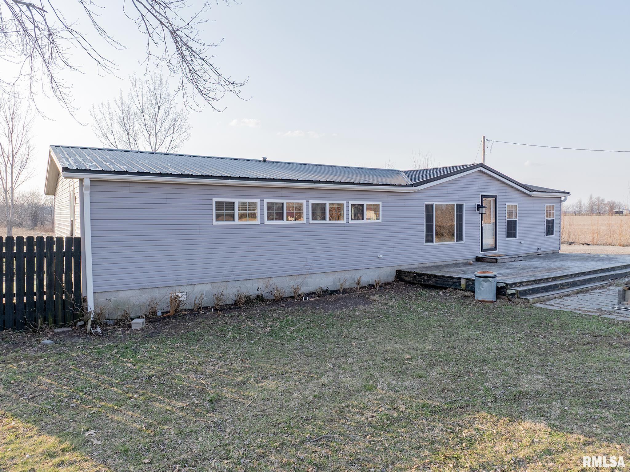 1987 Charleston Road, Salem, Illinois image 12