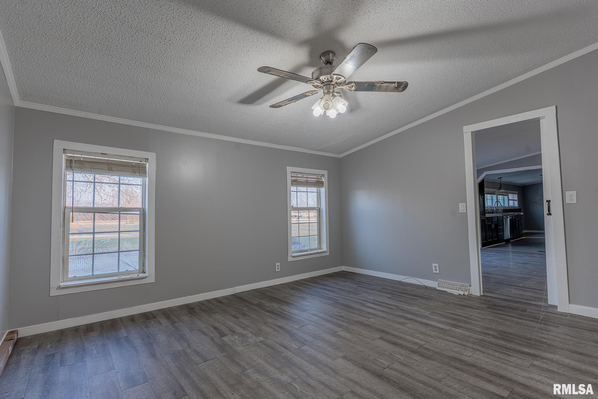 1987 Charleston Road, Salem, Illinois image 34