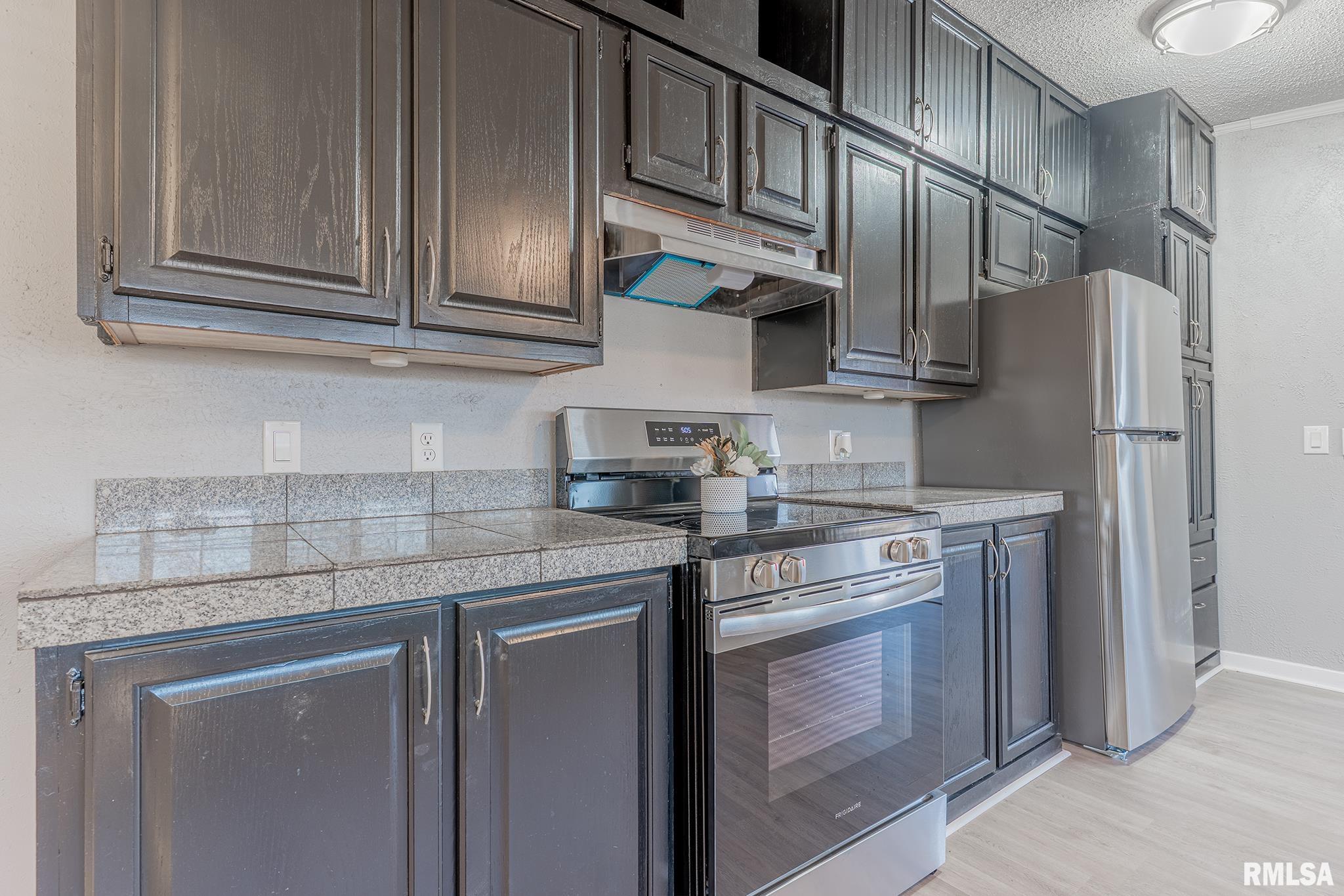 1987 Charleston Road, Salem, Illinois image 23
