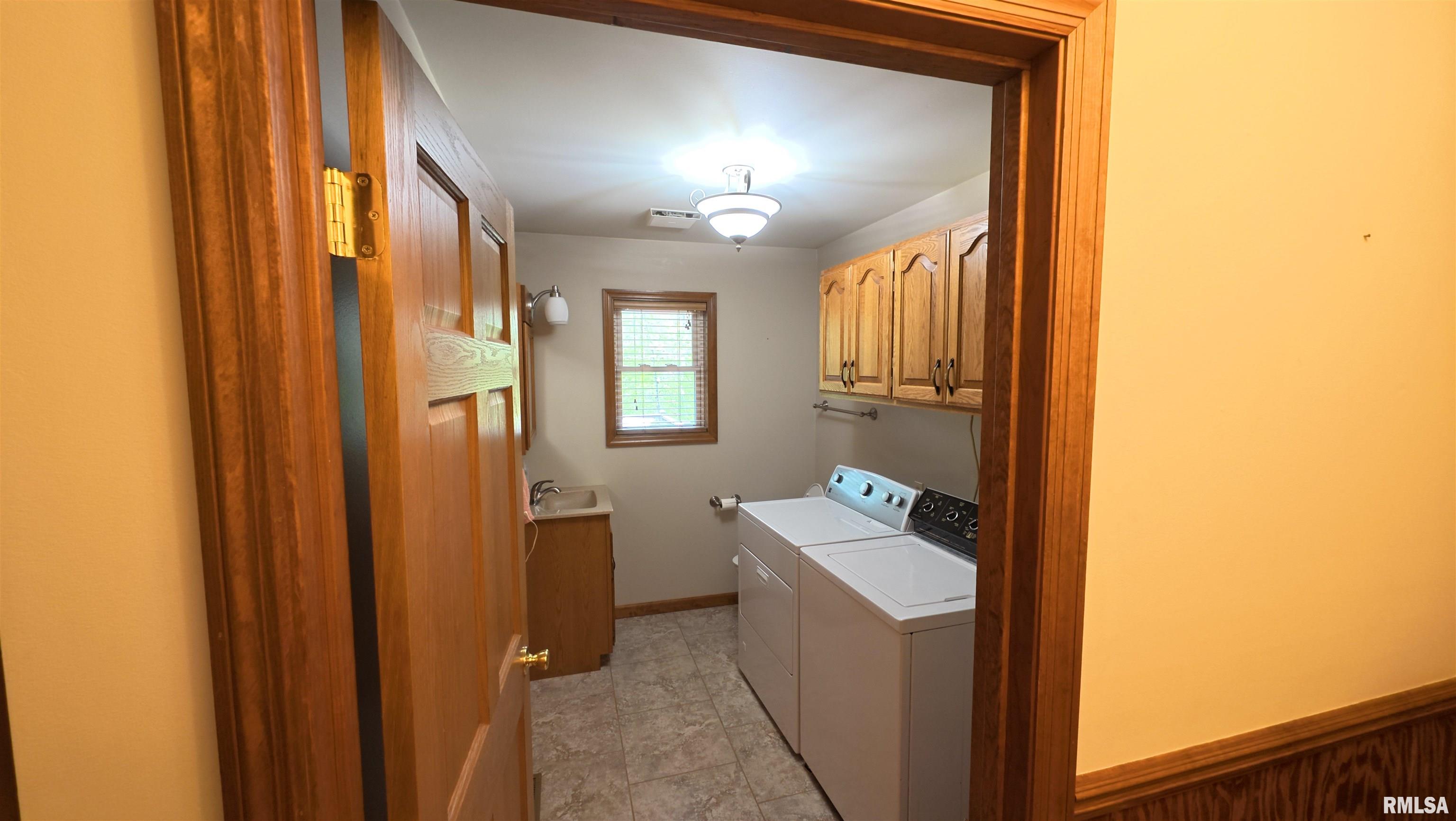 1029 E 2250th Street, Liberty, Illinois image 26
