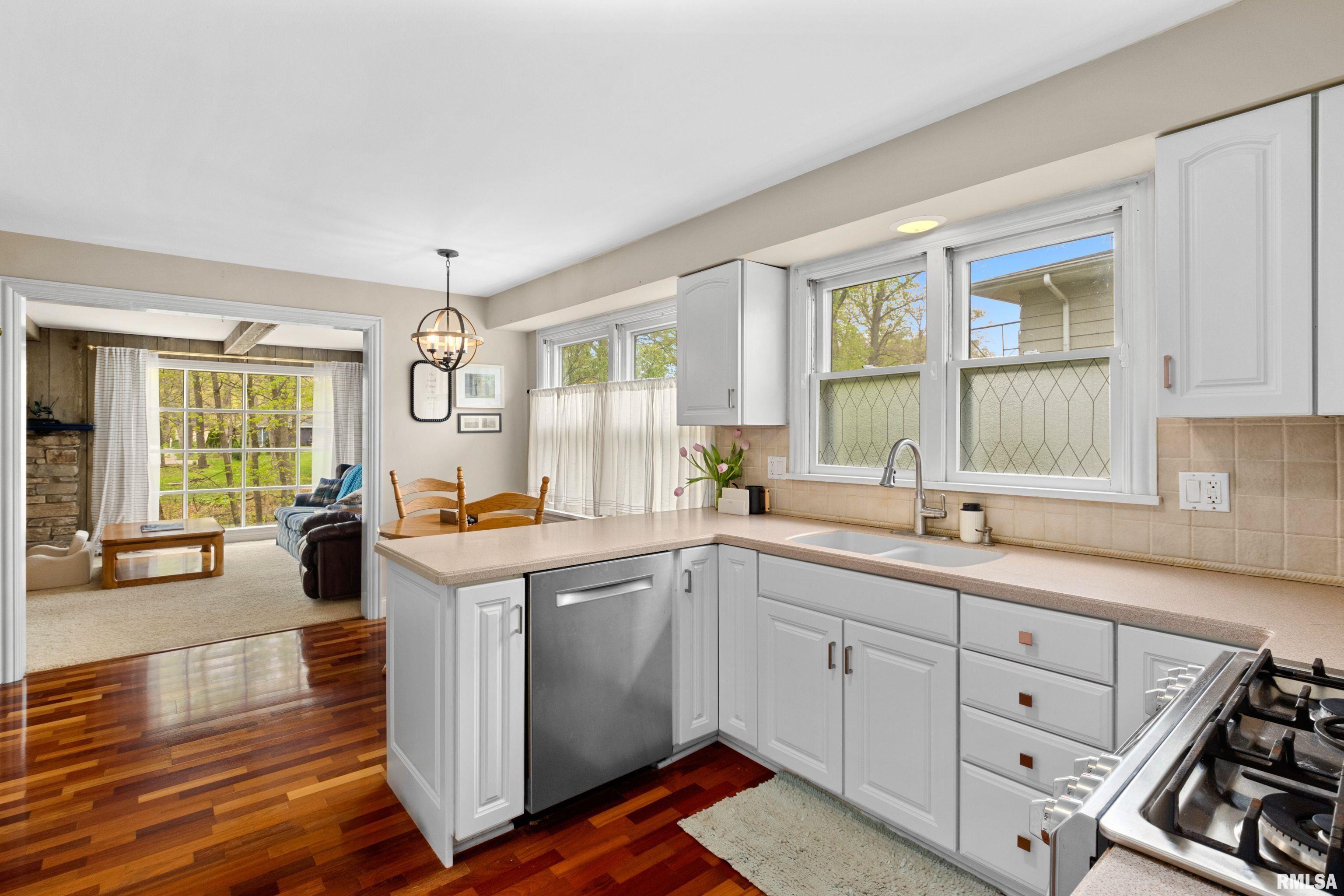 912 W Shorewood Court, Dunlap, Illinois image 11