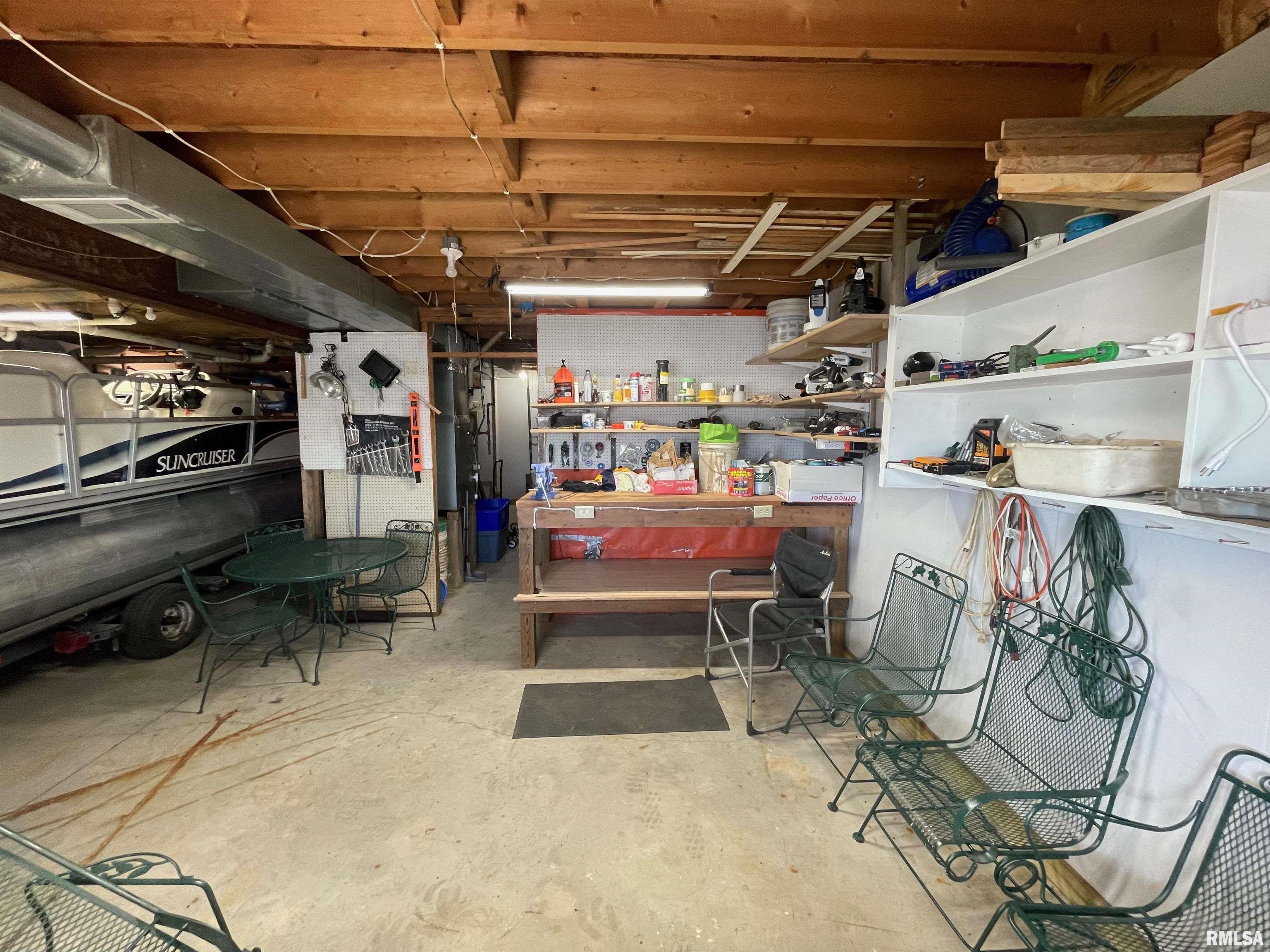3854 Highway 22, Muscatine, Iowa image 30