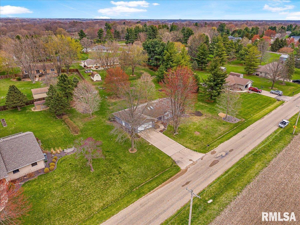 14150 N Lake Windermere Road, Tremont, Illinois image 31