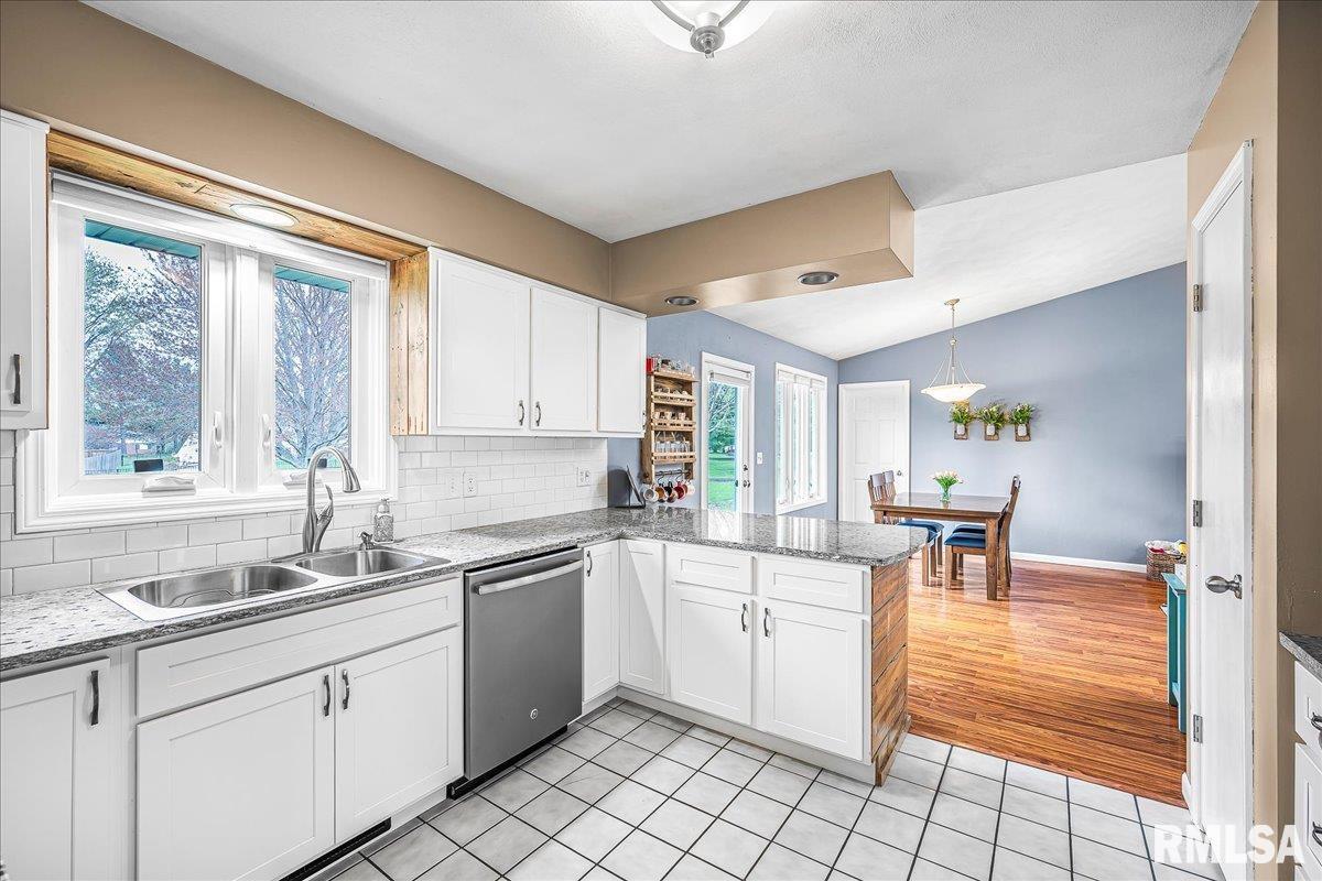 14150 N Lake Windermere Road, Tremont, Illinois image 8