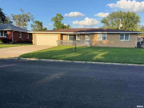 Homes For Sale - 3512 N Rockwood Road<br/> Peoria County, Peoria, IL 61604