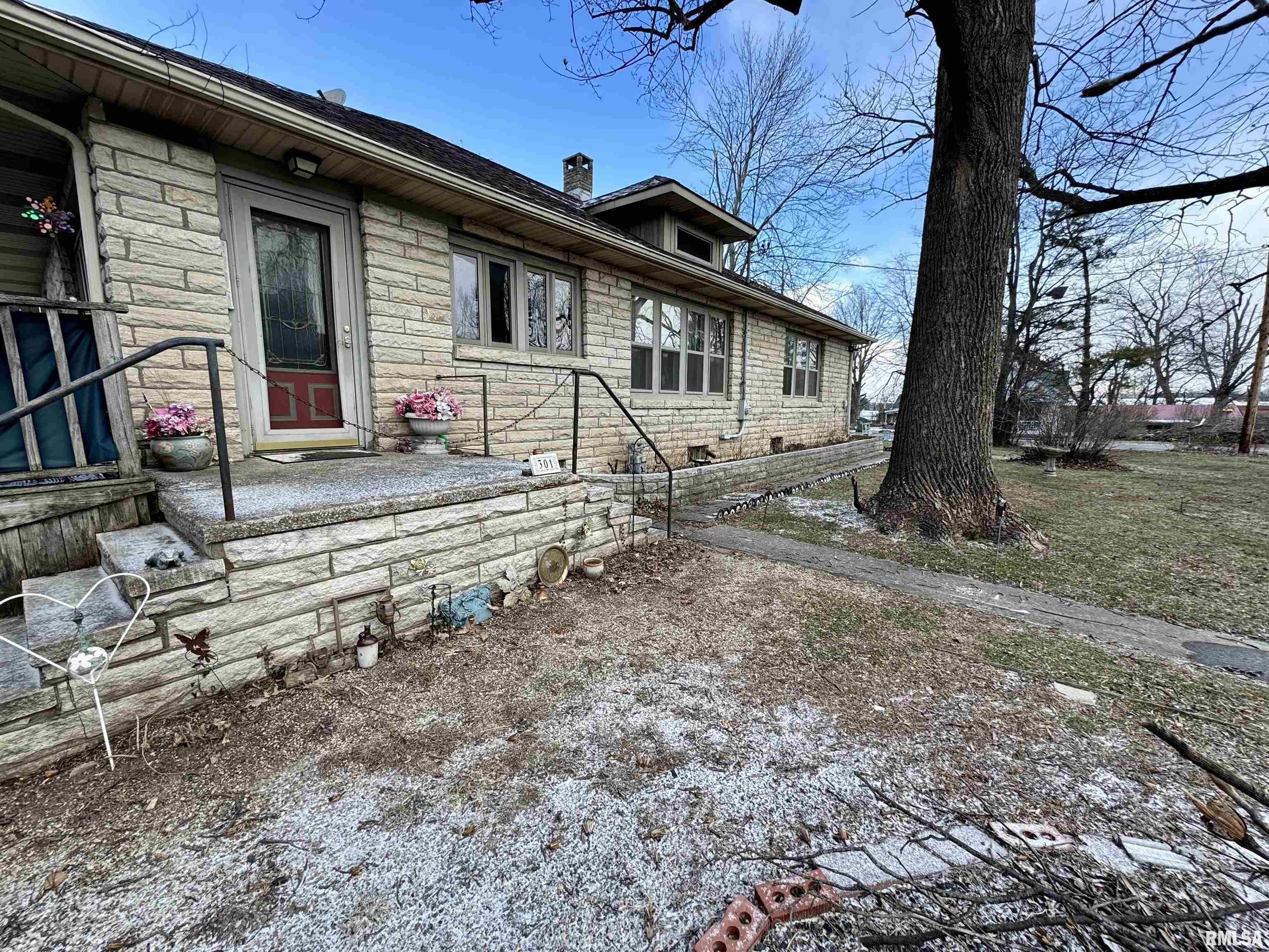 301 W Jefferson Street, Anna, Illinois image 2