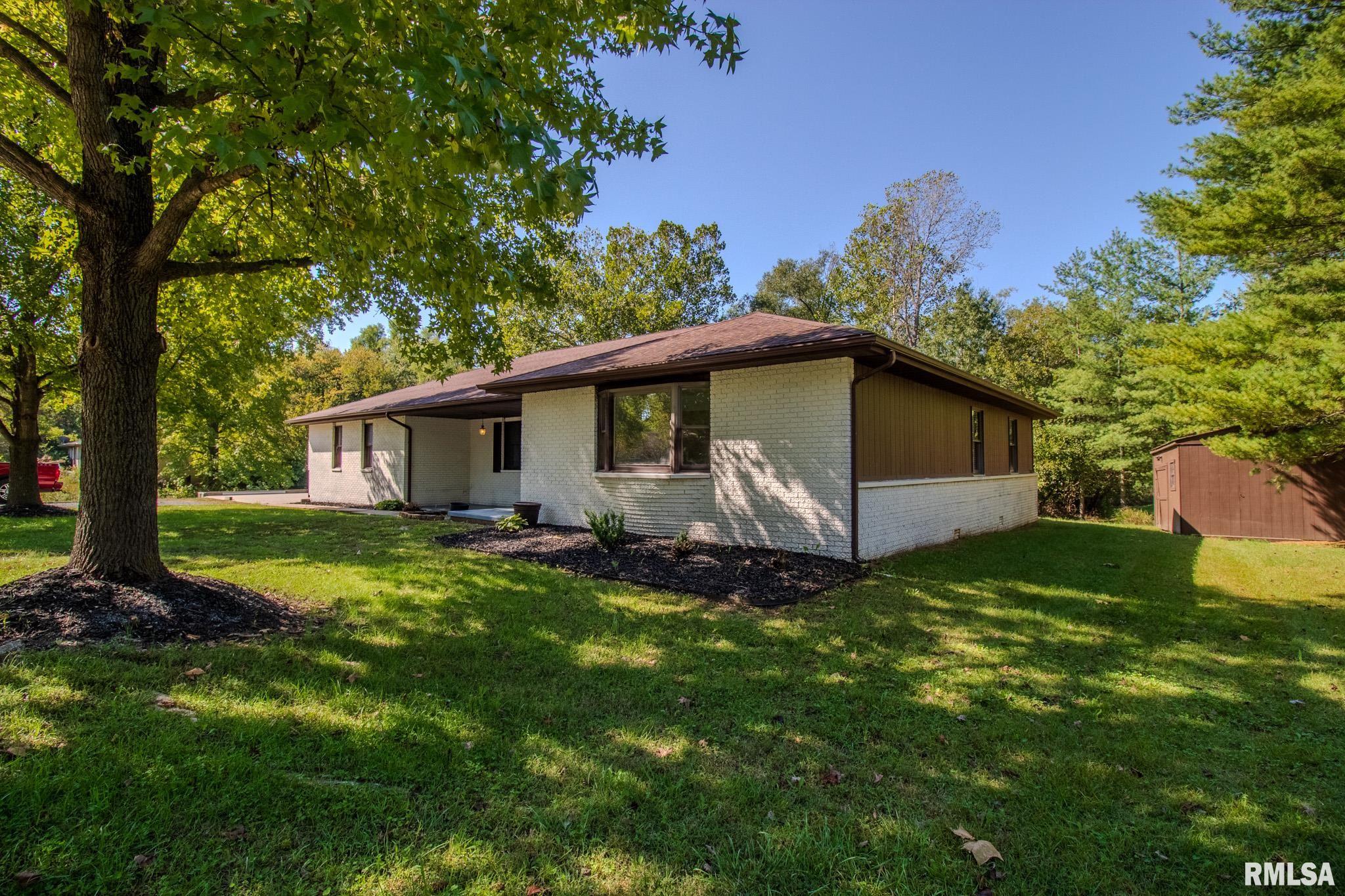 1065 Crystal Road, West Frankfort, Illinois image 1