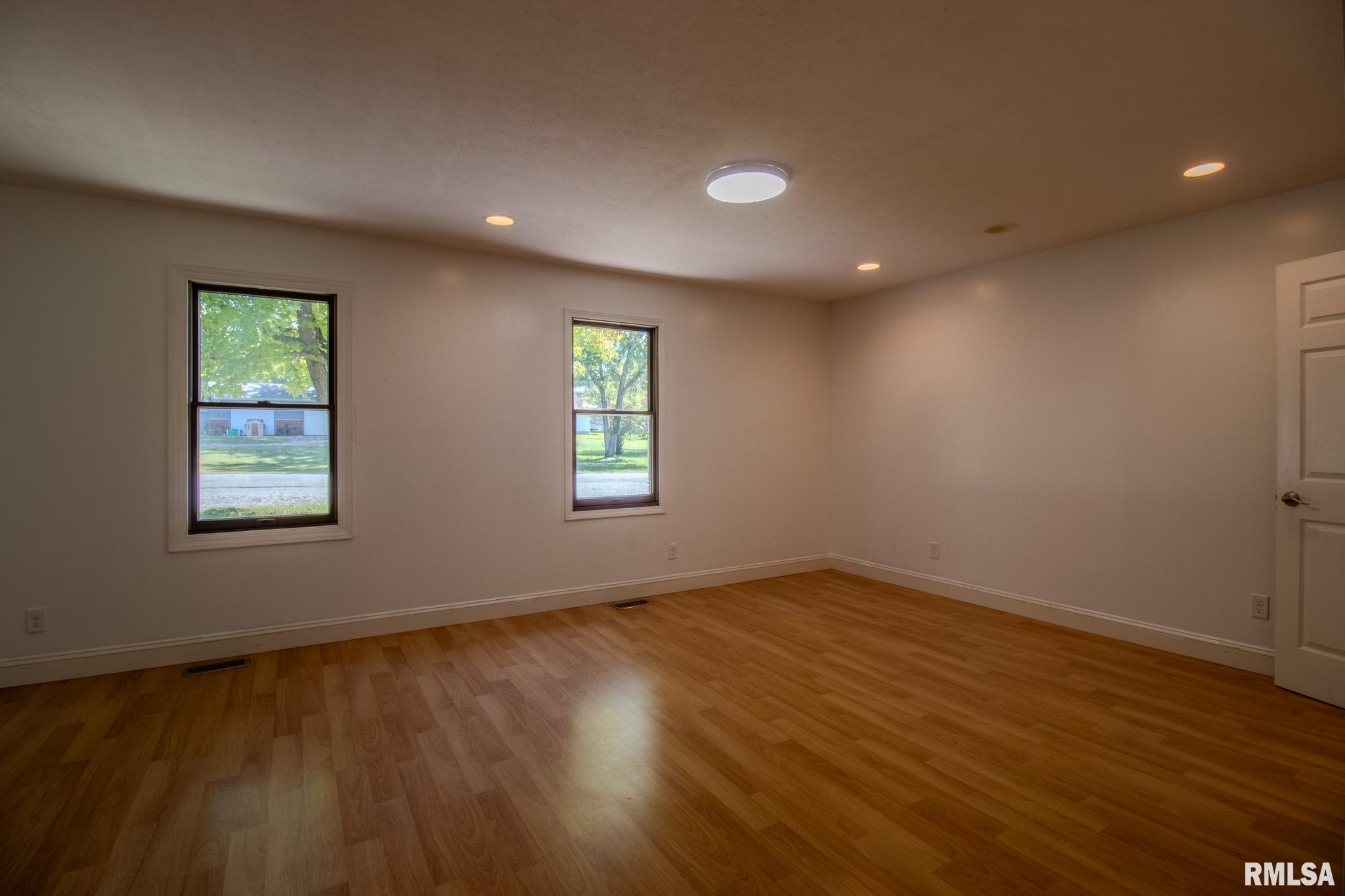 1065 Crystal Road, West Frankfort, Illinois image 15