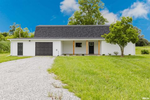 Homes For Sale - 5157 Herrin Road<br/> Williamson County, Carterville, IL 62918