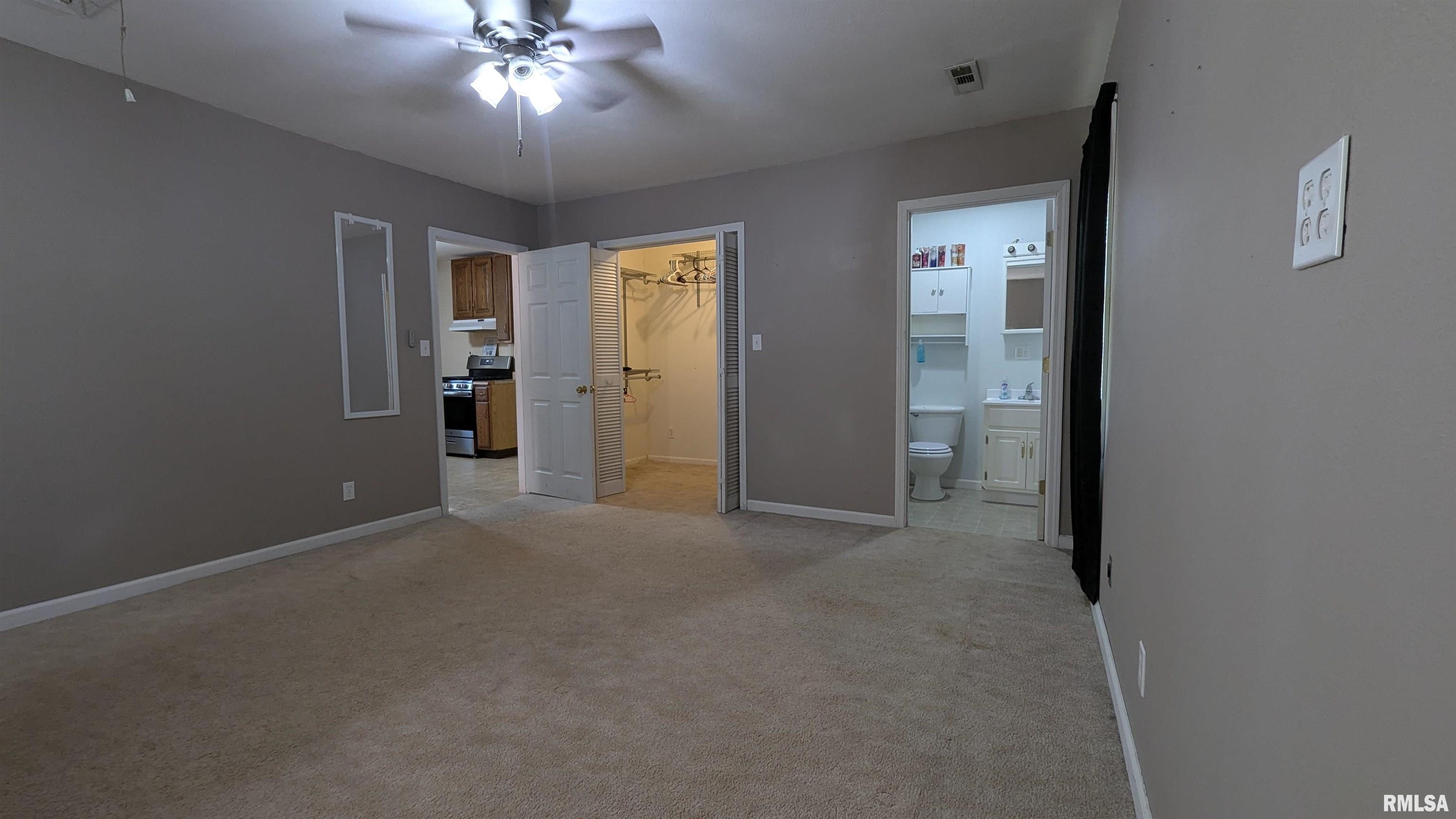105 N Brents Avenue, Taylorville, Illinois image 16