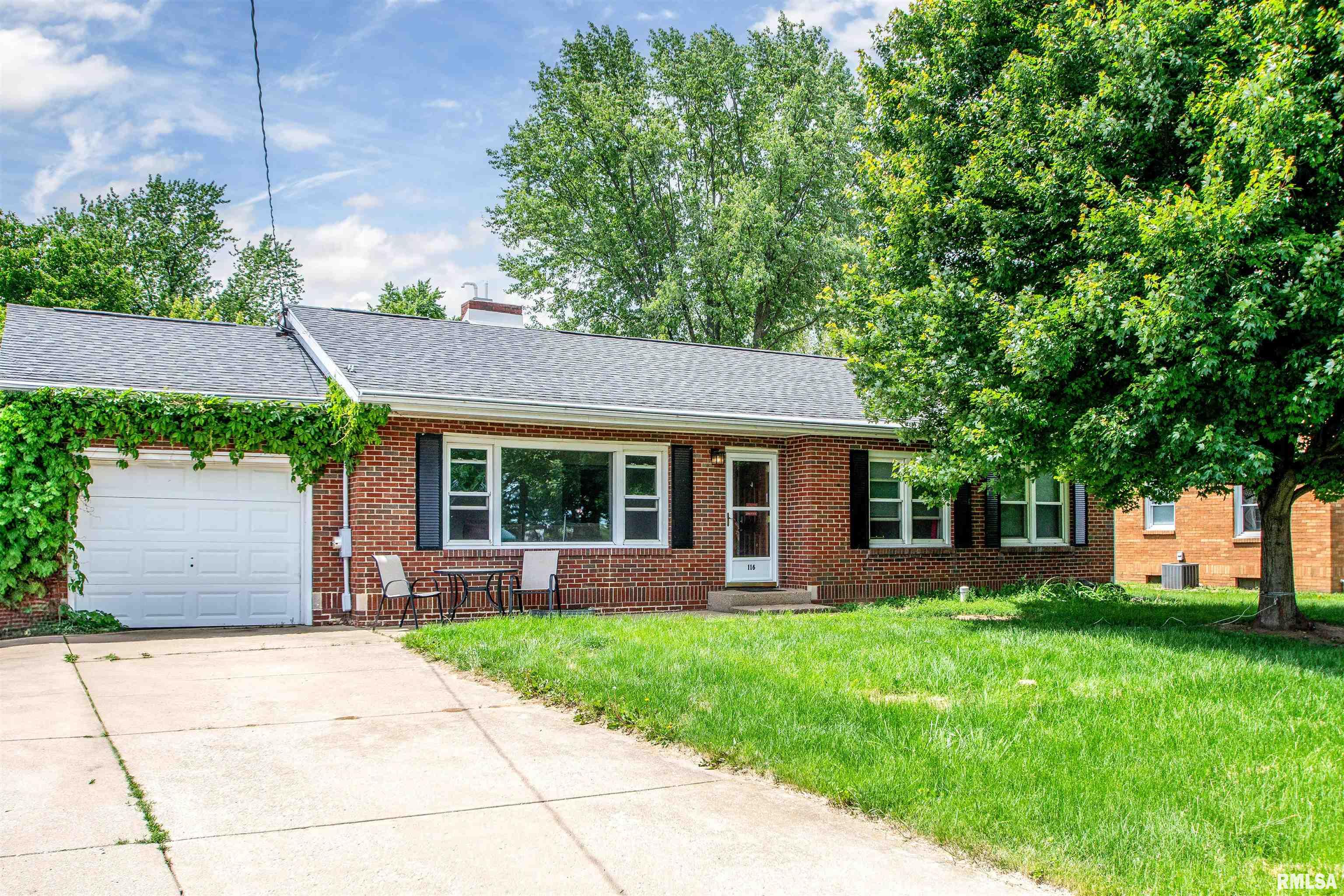 116 Sunset Lane, Germantown Hills, Illinois image 2