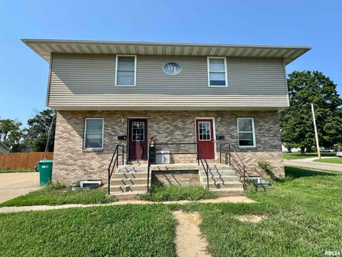 Homes For Sale - 602 N Charles Street #2<br/> Macomb, IL 61455