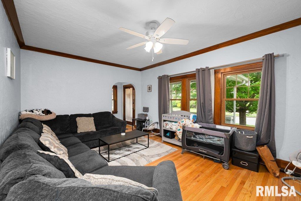 2531 5th Street, Moline, Illinois image 6