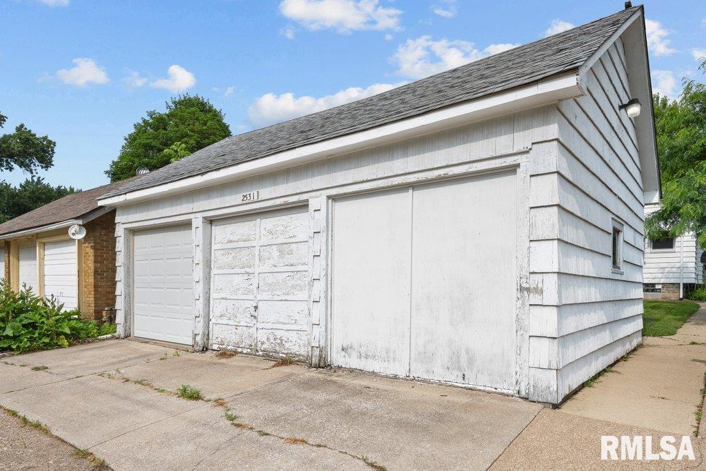 2531 5th Street, Moline, Illinois image 24