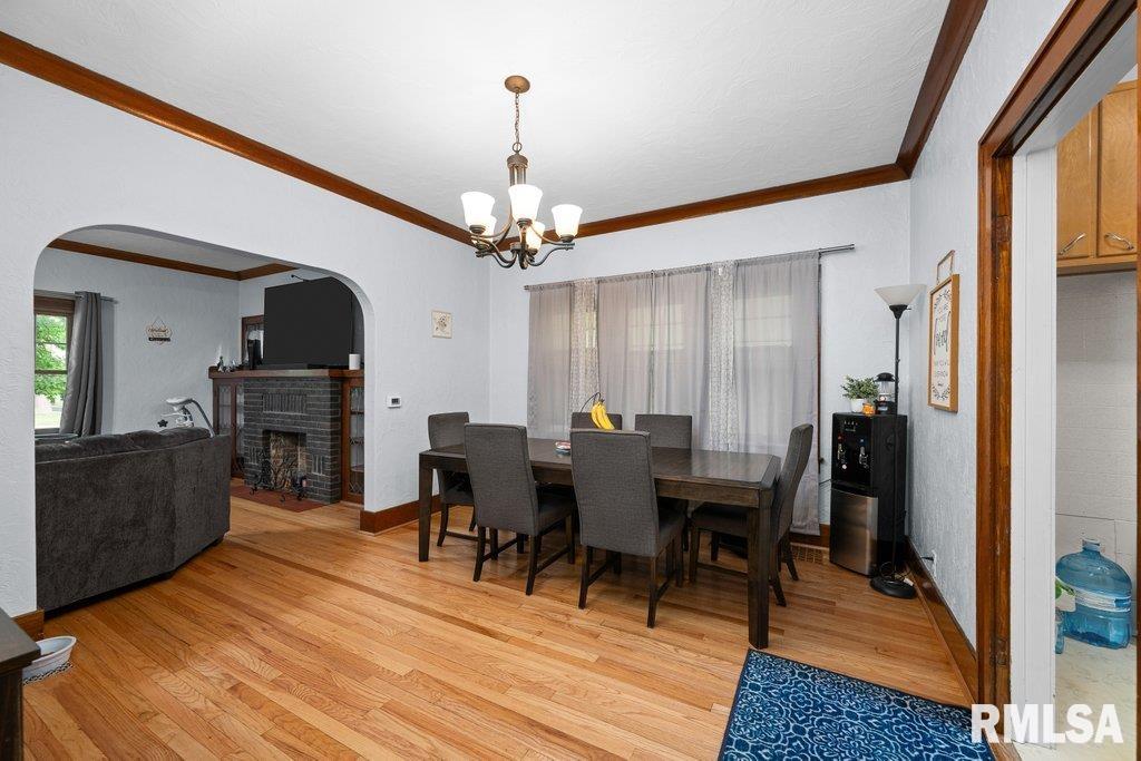 2531 5th Street, Moline, Illinois image 9