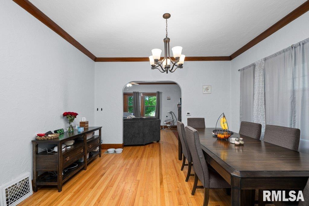 2531 5th Street, Moline, Illinois image 11