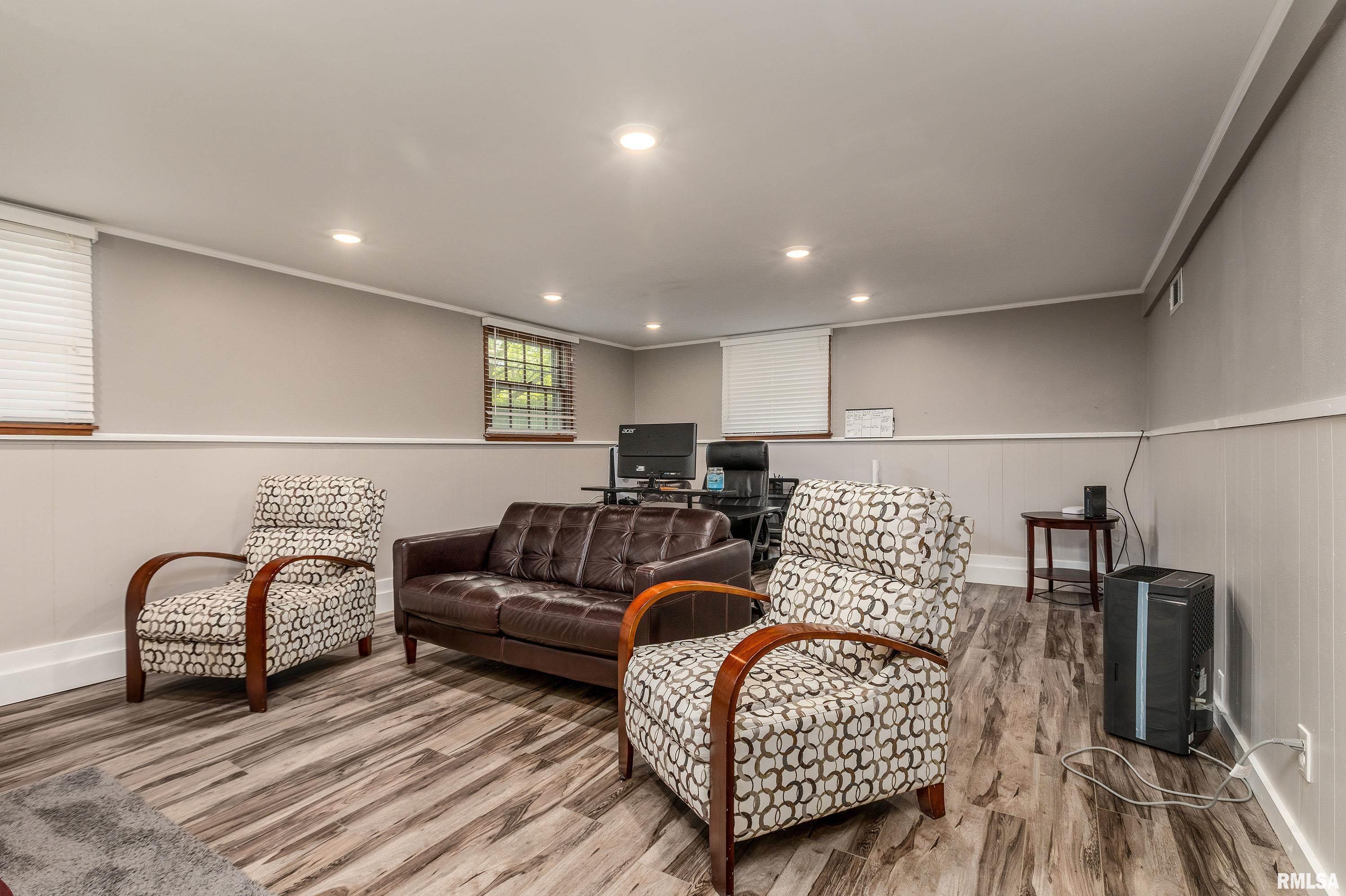 300 S Eason Drive, Carbondale, Illinois image 24