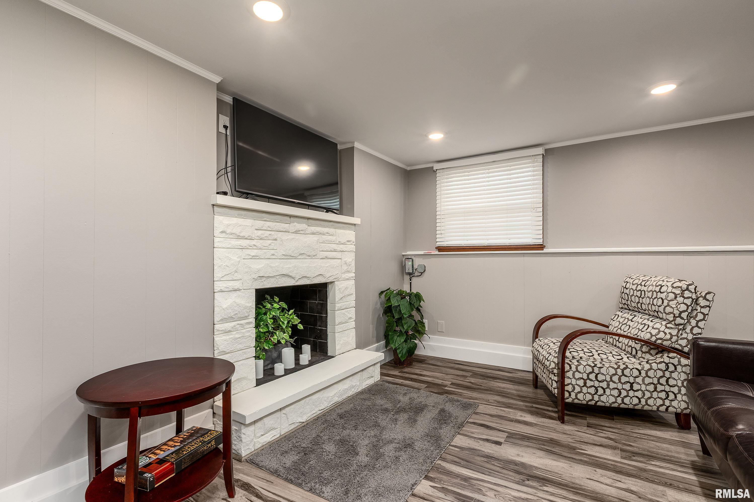 300 S Eason Drive, Carbondale, Illinois image 27