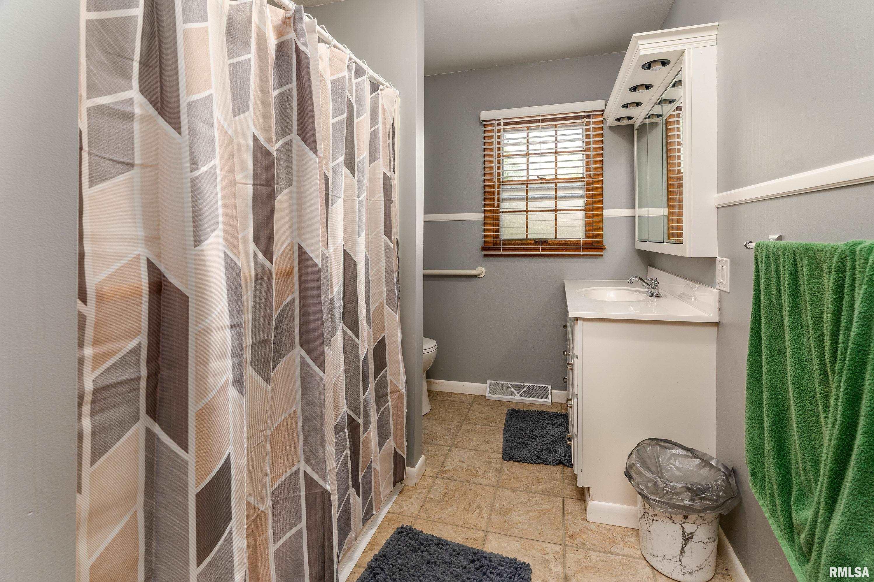 300 S Eason Drive, Carbondale, Illinois image 19