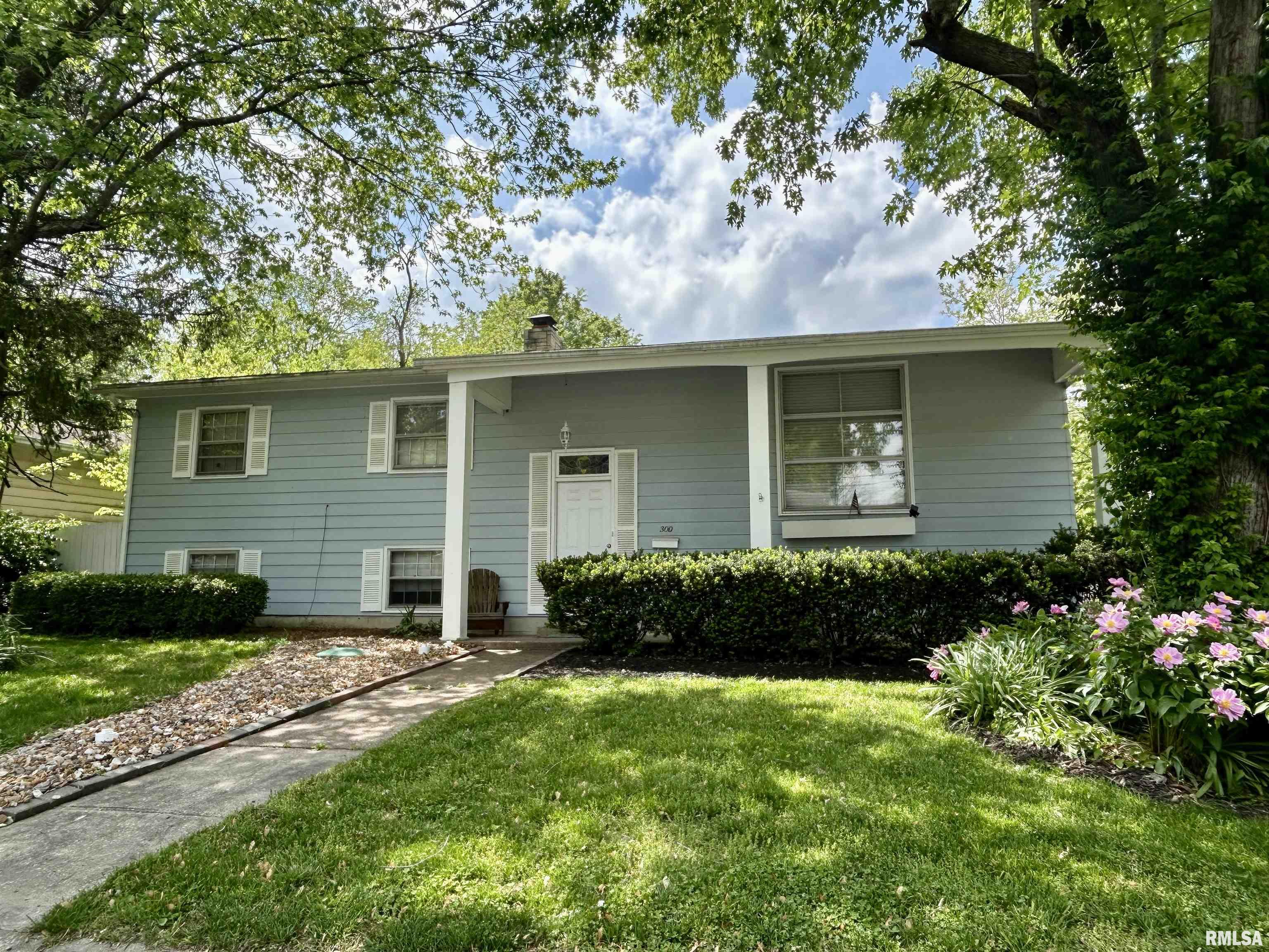 300 S Eason Drive, Carbondale, Illinois image 1