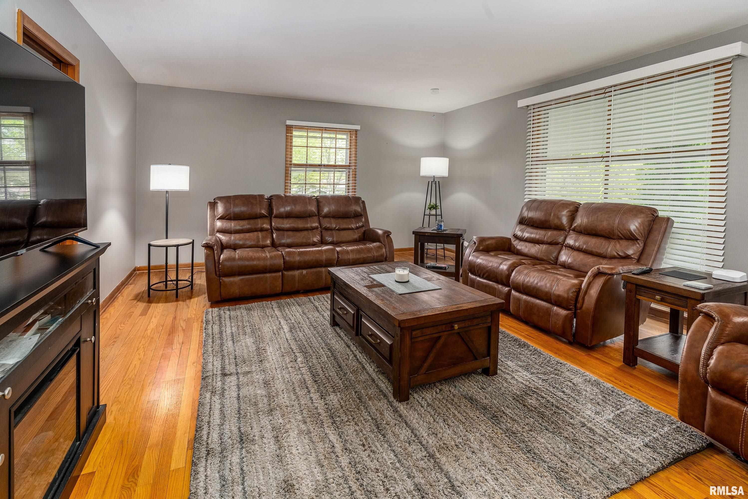 300 S Eason Drive, Carbondale, Illinois image 6