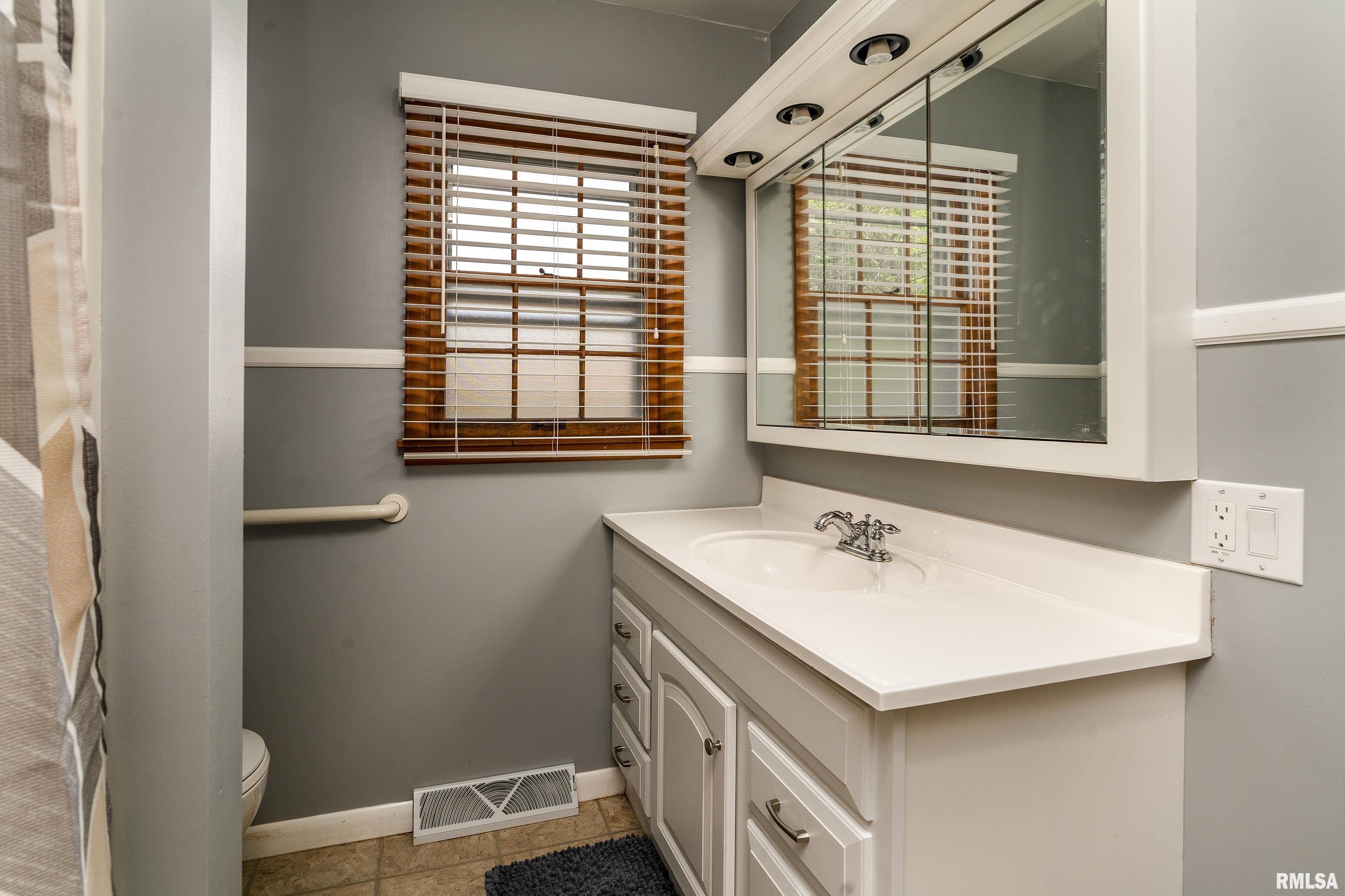 300 S Eason Drive, Carbondale, Illinois image 20