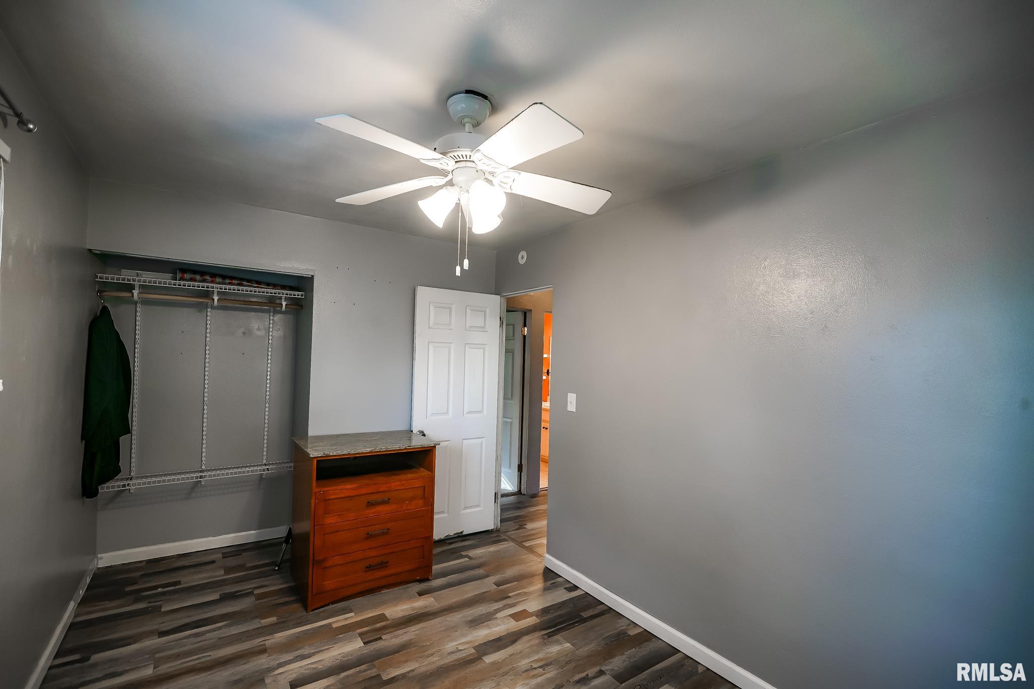 325 Edgewood Drive, Pekin, Illinois image 18