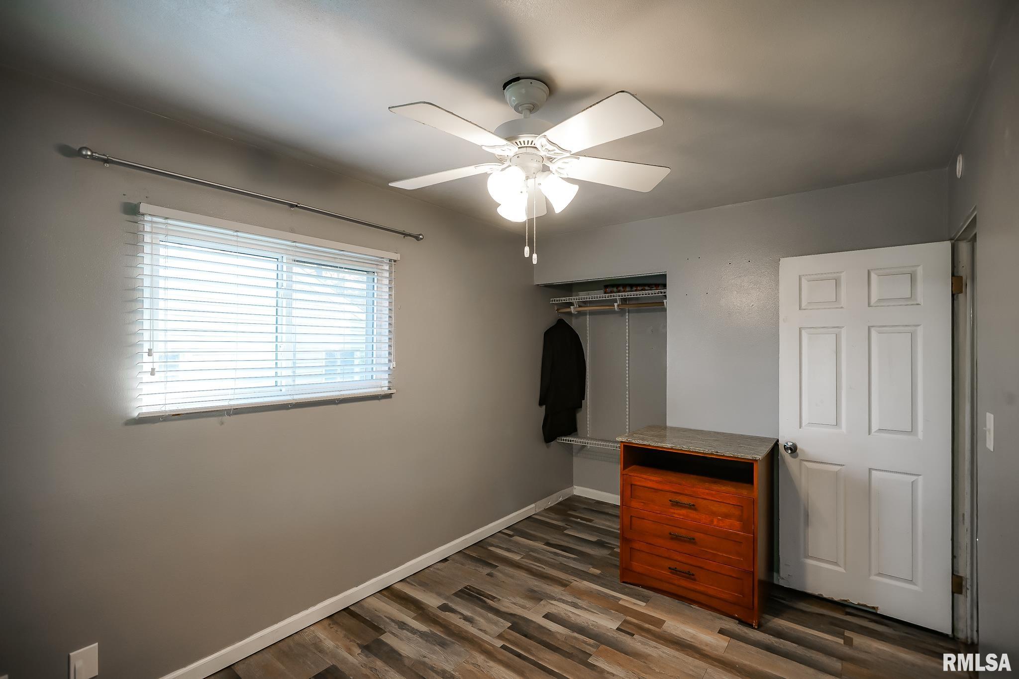 325 Edgewood Drive, Pekin, Illinois image 17