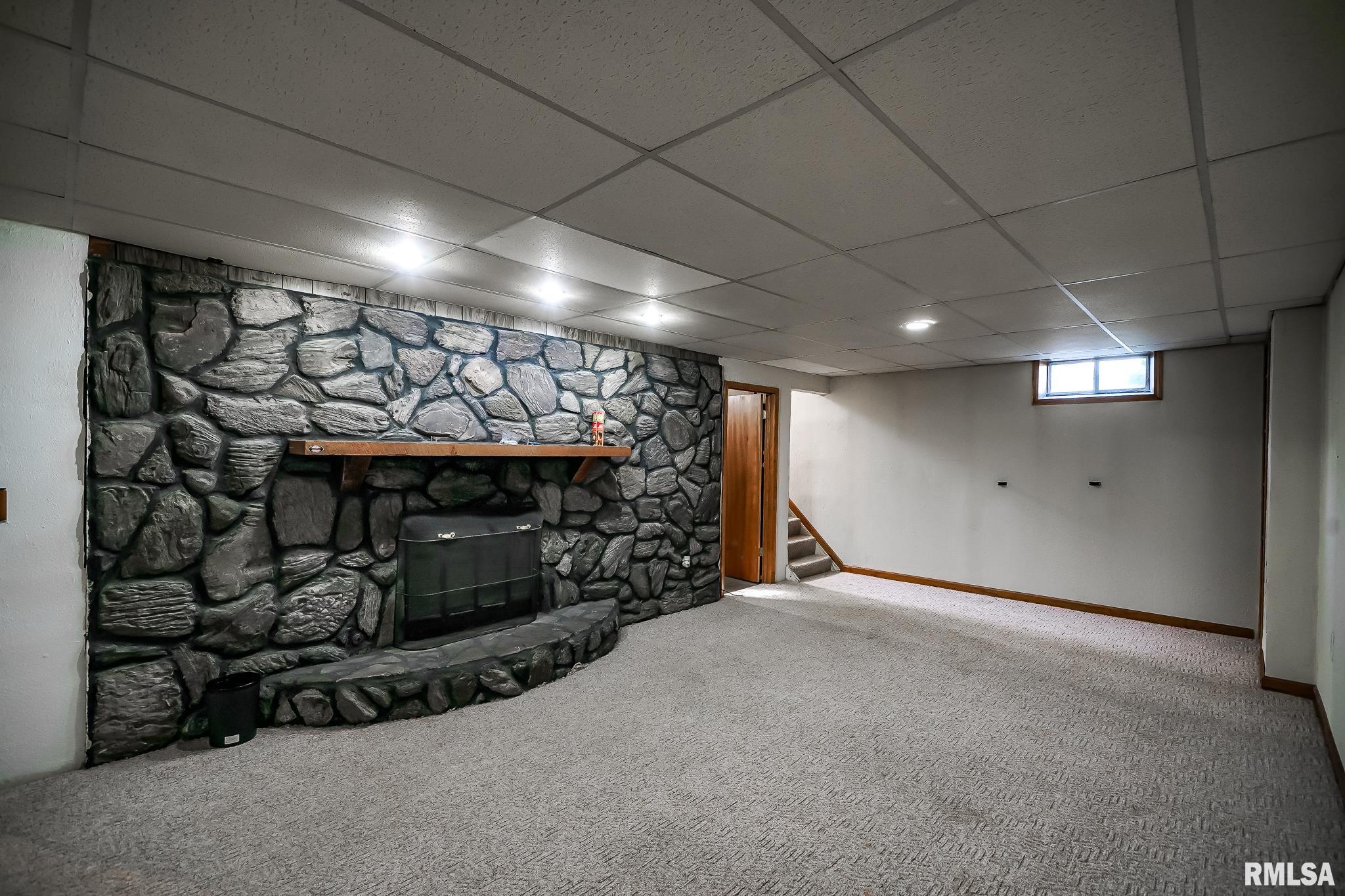 325 Edgewood Drive, Pekin, Illinois image 25