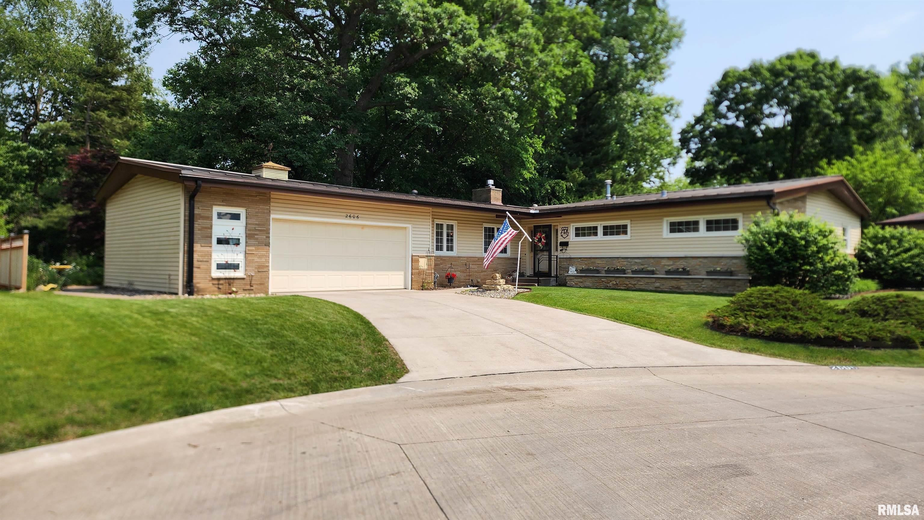 2606 4th Street Court, East Moline, Illinois image 1