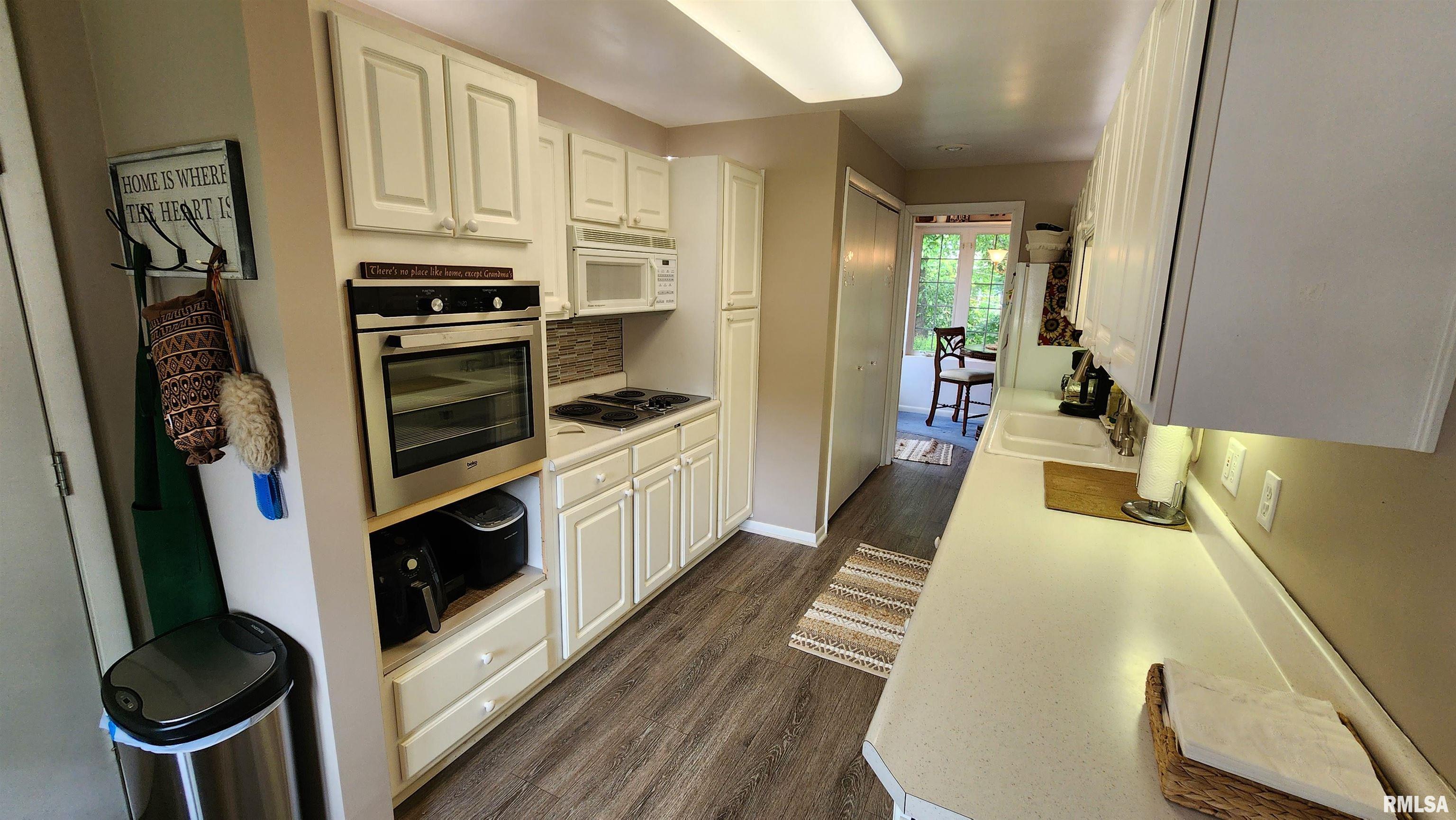 2606 4th Street Court, East Moline, Illinois image 20