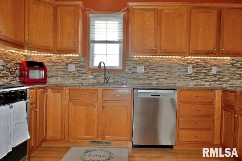 612 Liberty Drive, East Peoria, Illinois image 11