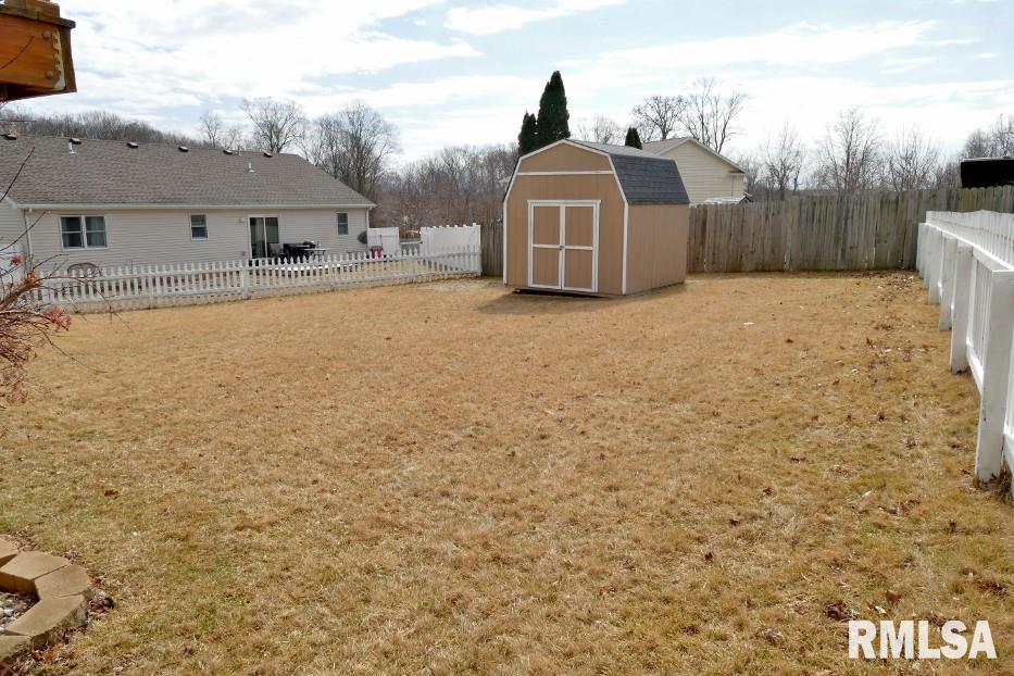 612 Liberty Drive, East Peoria, Illinois image 36